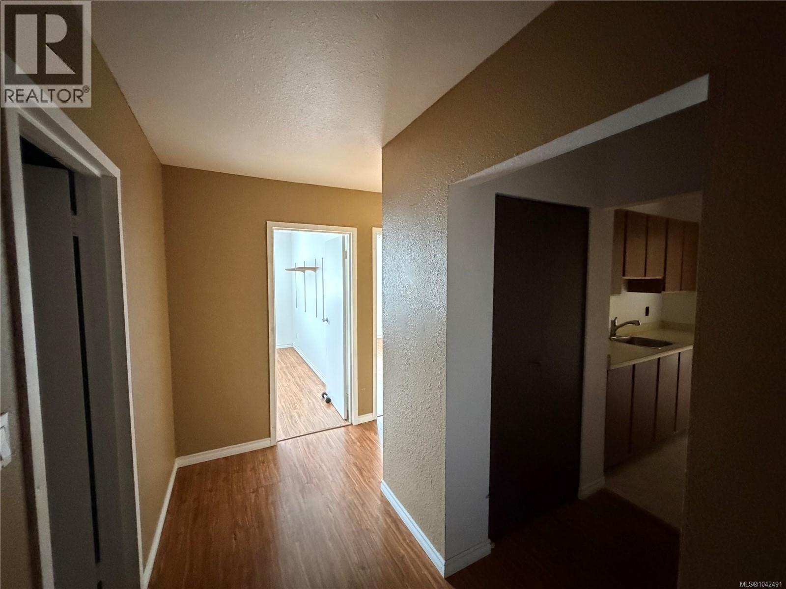 307 611 Macmillan Dr Property Photo 15