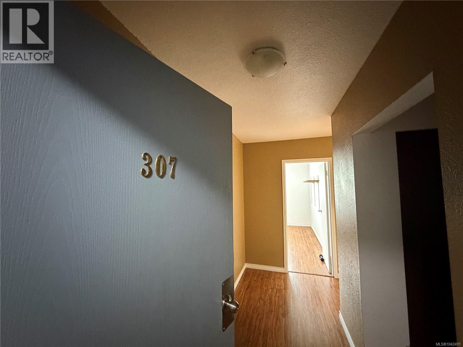 307 611 Macmillan Dr Property Photo 18