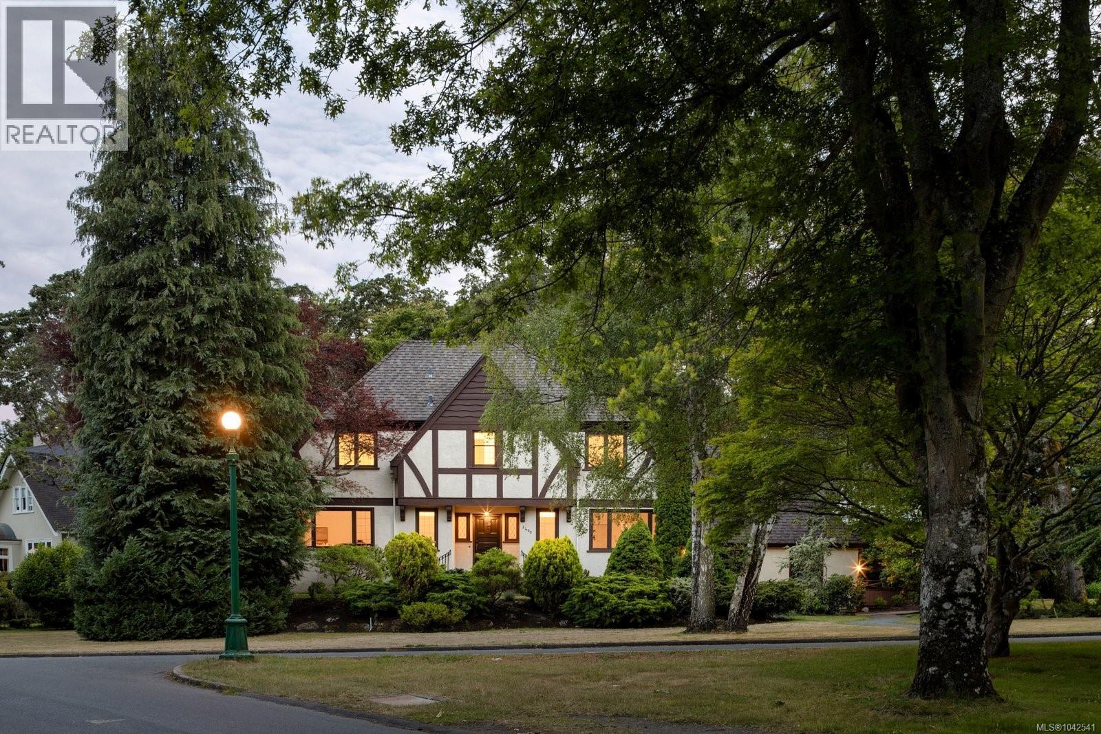 3400 Upper Terrace Rd