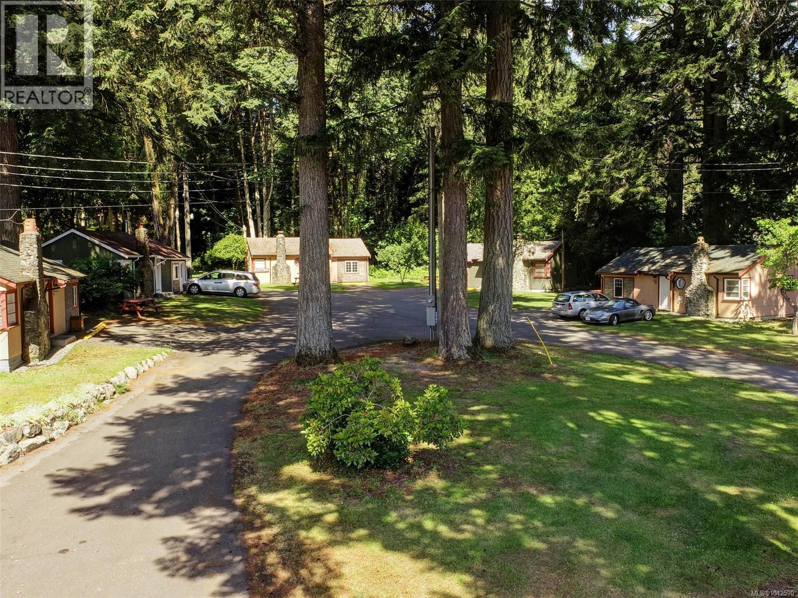 300 Meadow Way Property Photo 14