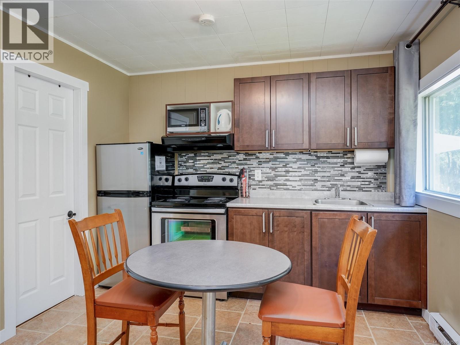 300 Meadow Way Property Photo 26