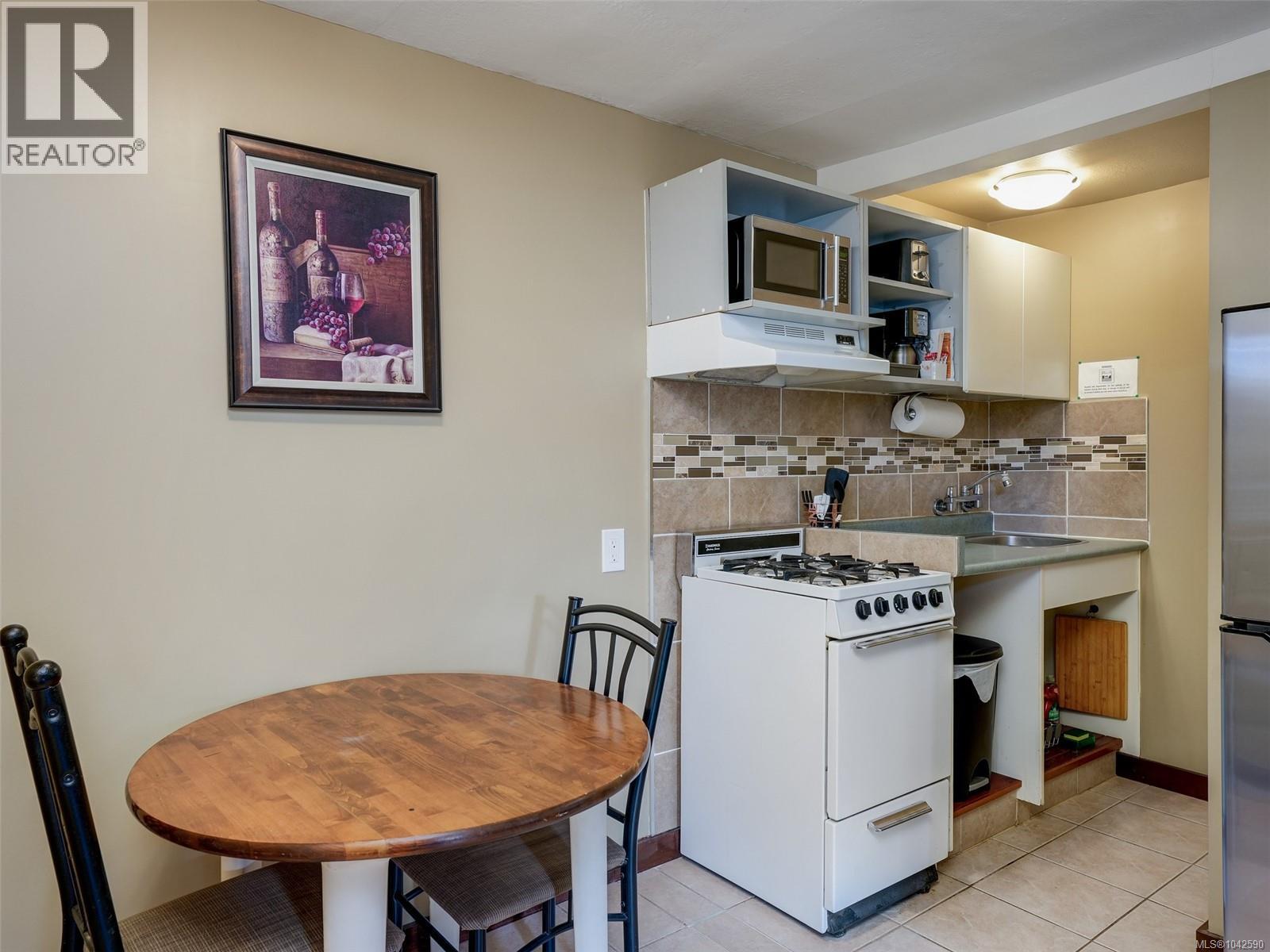 300 Meadow Way Property Photo 35