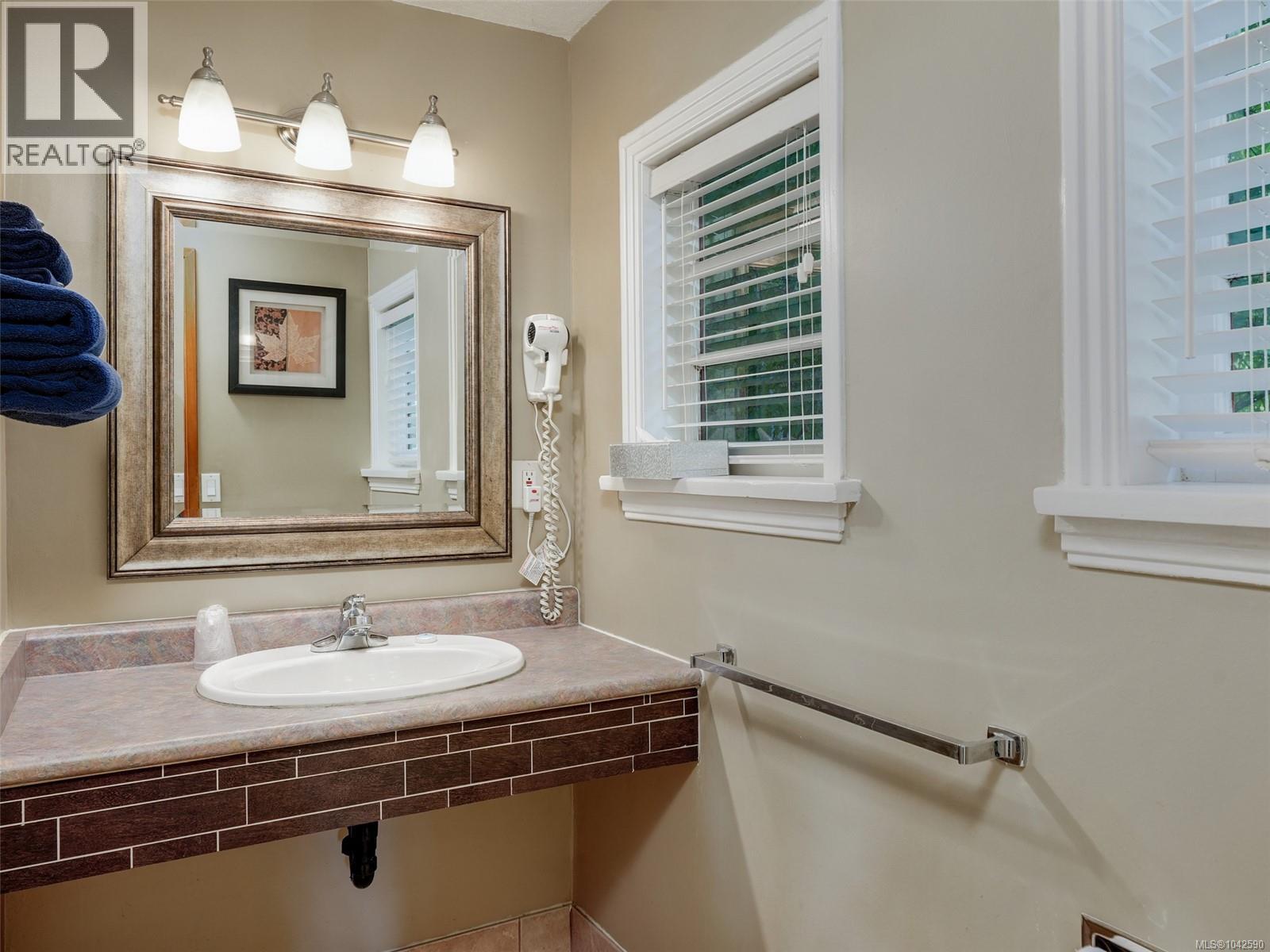 300 Meadow Way Property Photo 36