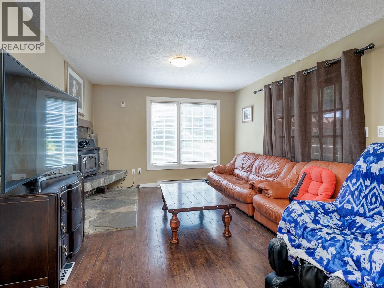 300 Meadow Way Property Photo 42