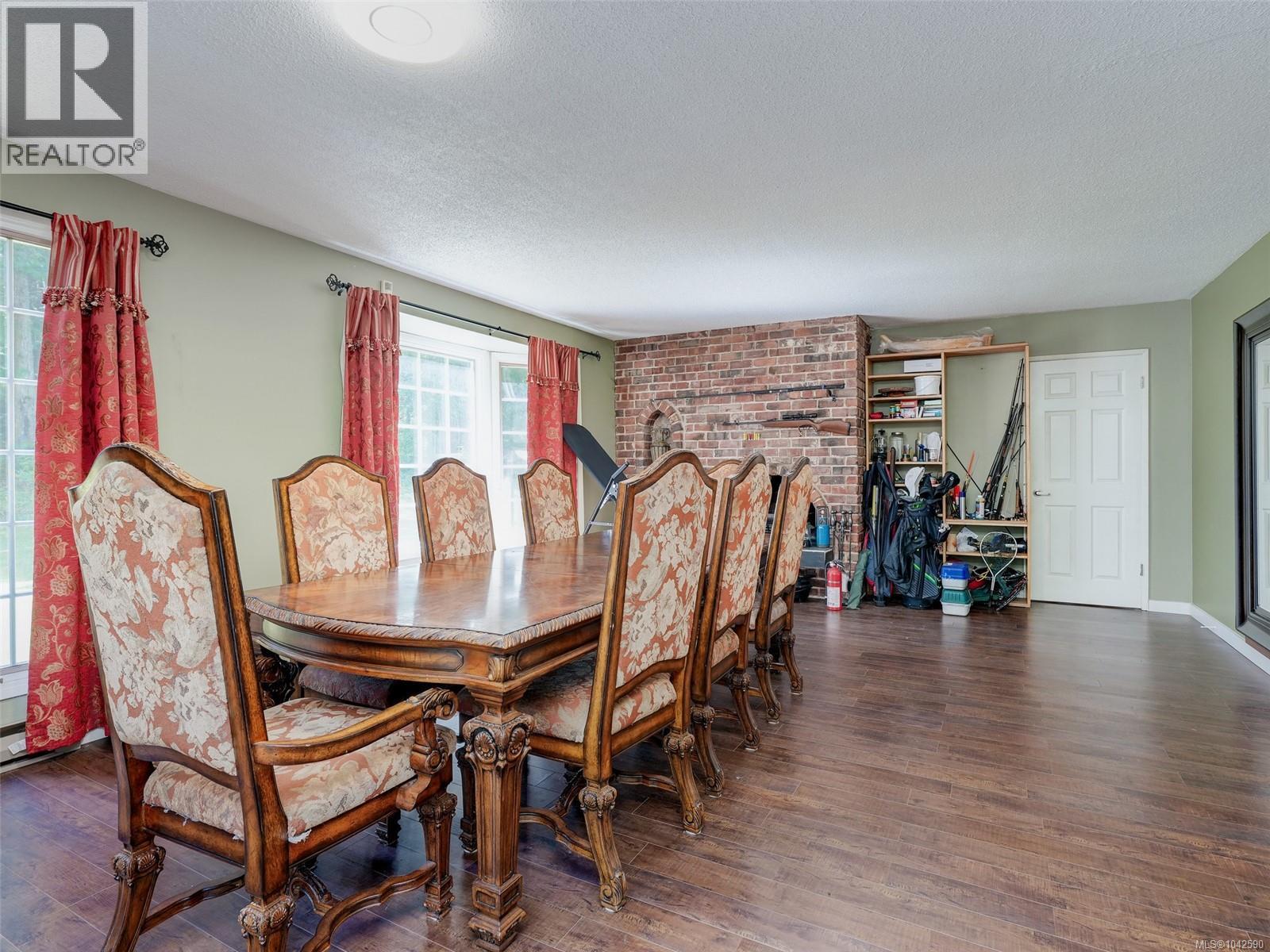 300 Meadow Way Property Photo 44