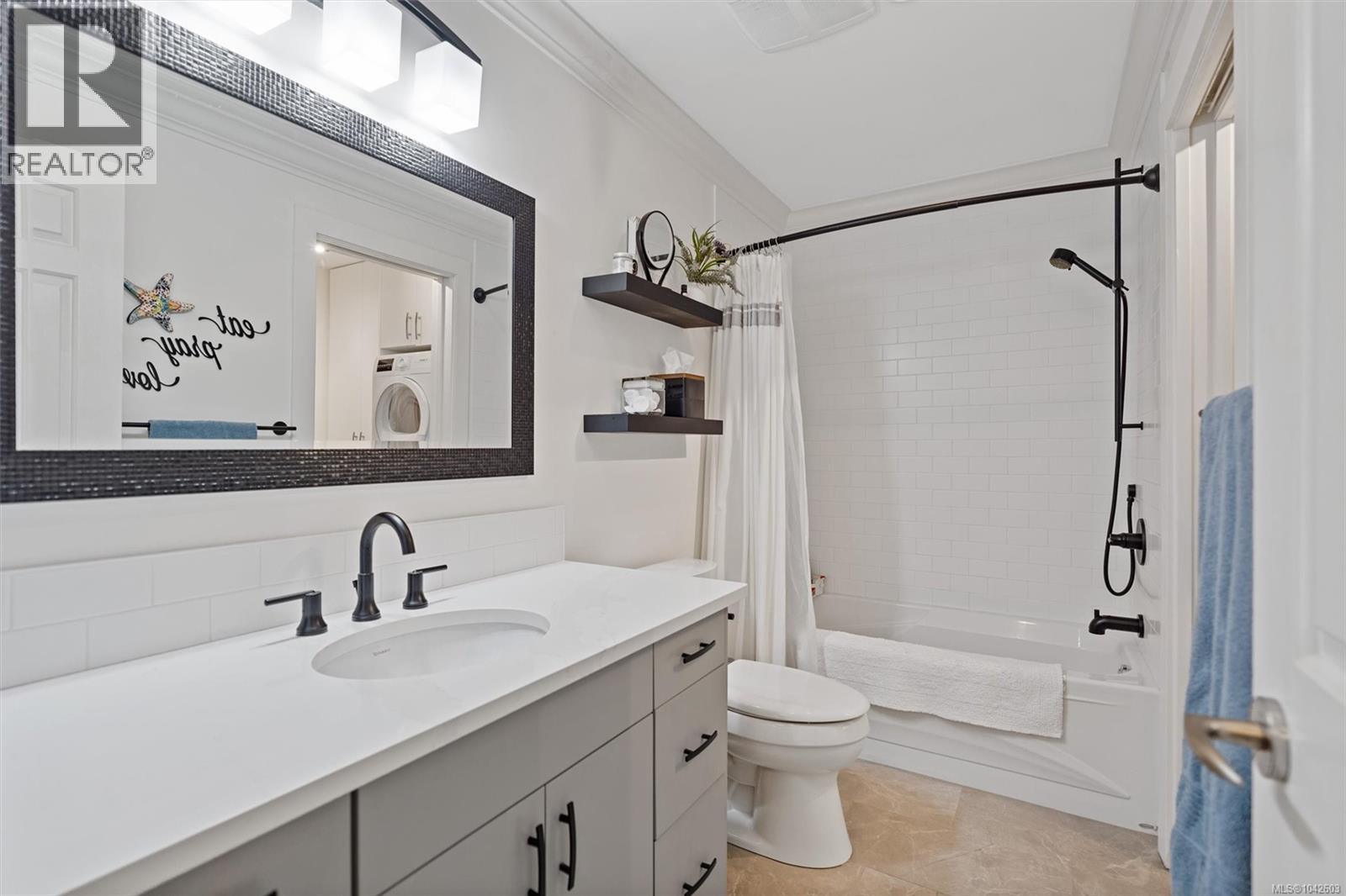 101 640 Montreal St Property Photo 27