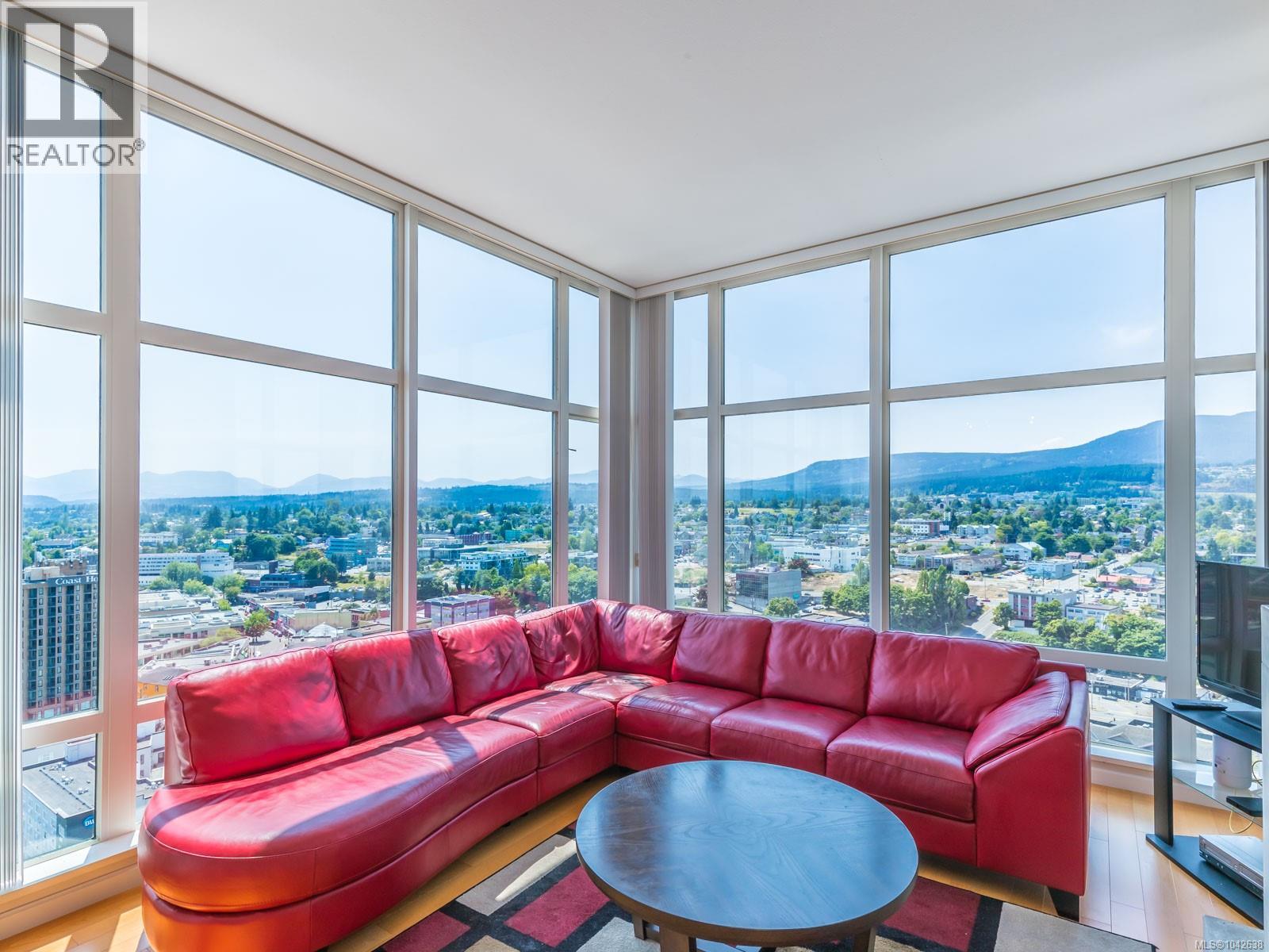1802 38 Front St Property Photo 2