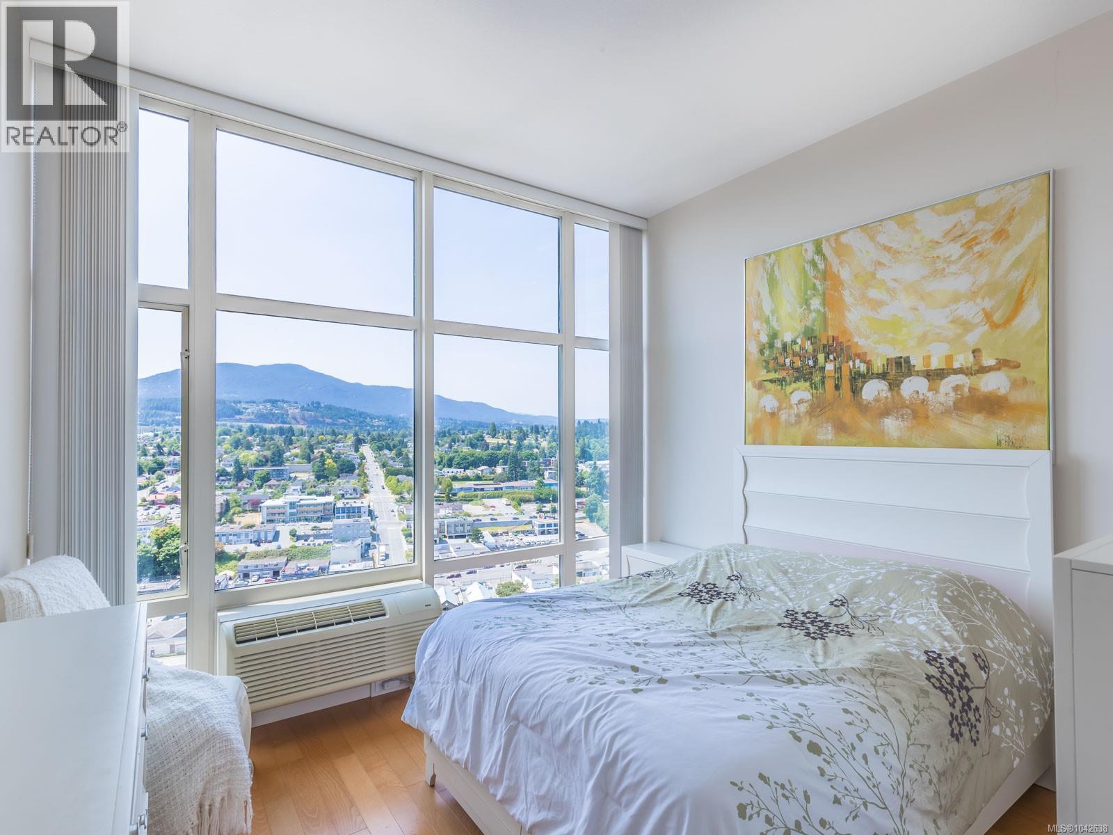 1802 38 Front St Property Photo 6