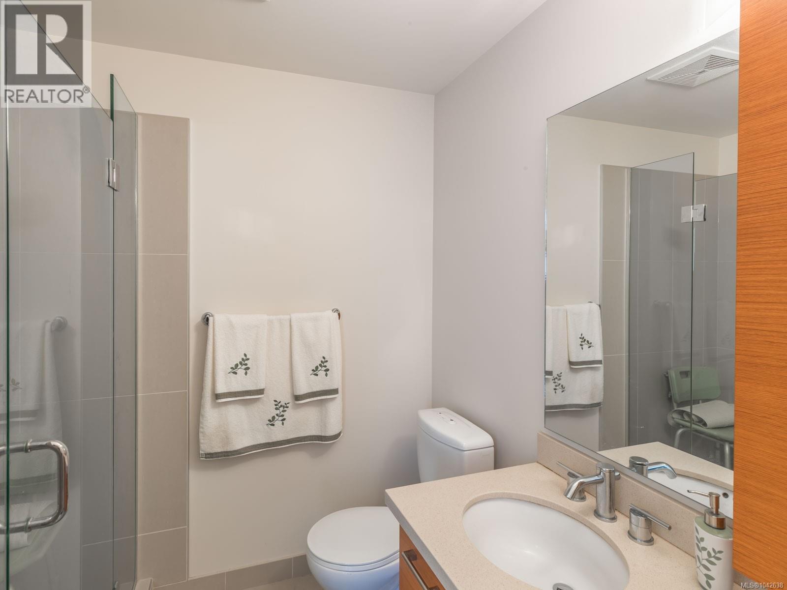 1802 38 Front St Property Photo 11
