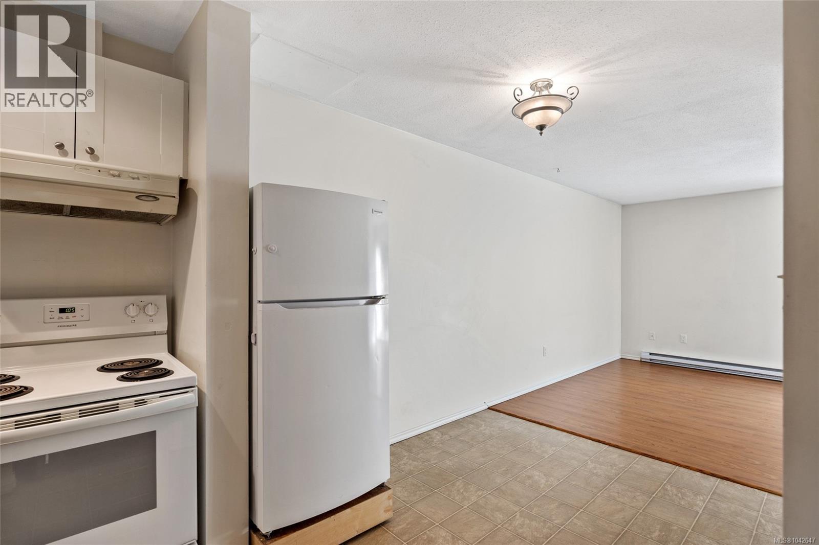10 951 17th St Property Photo 9
