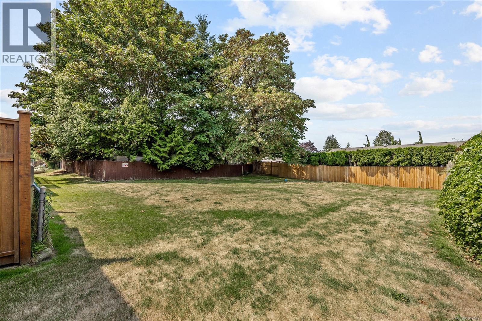 10 951 17th St Property Photo 34
