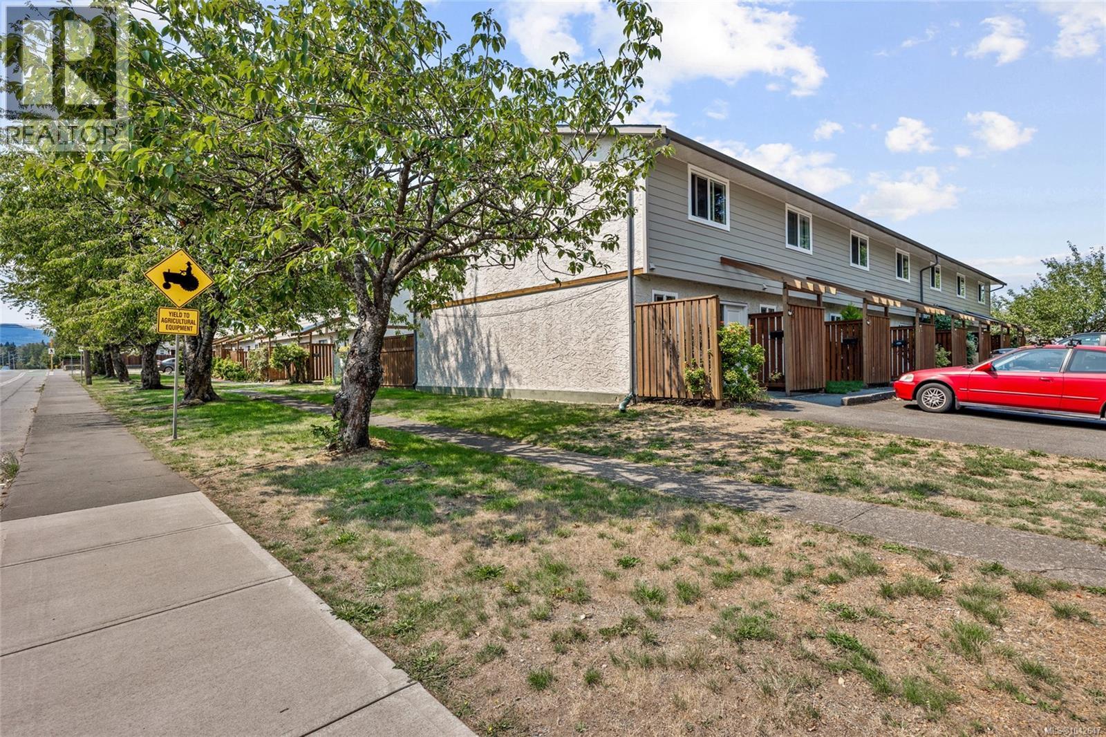 10 951 17th St Property Photo 40