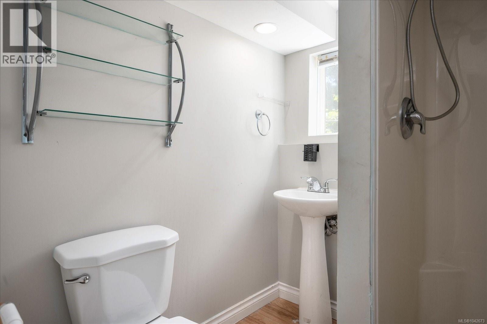 261 Villa Rd Property Photo 18