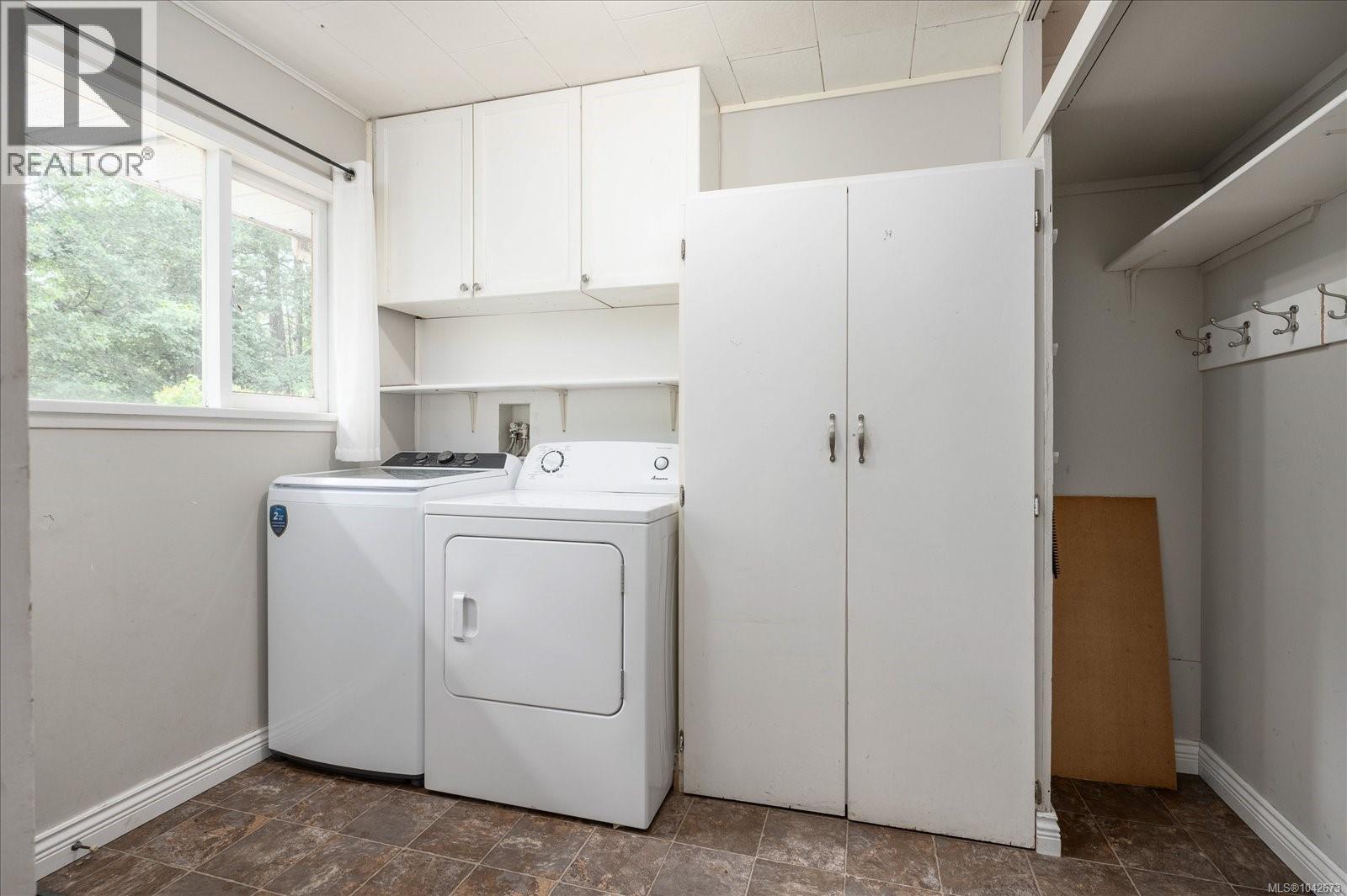 261 Villa Rd Property Photo 19