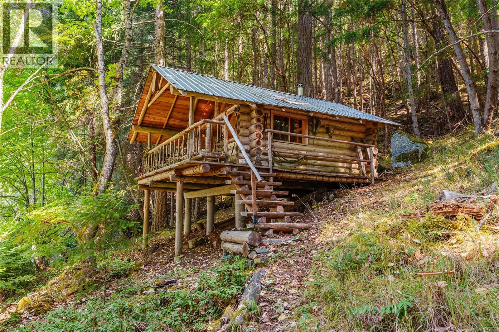 939 Khenipsen Rd Property Photo 44