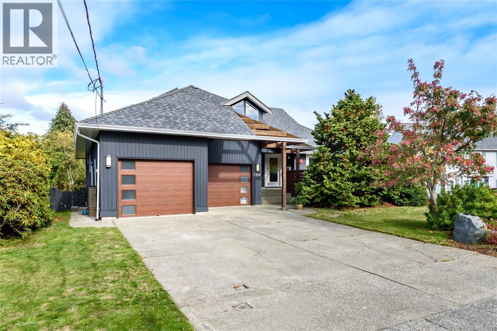 1716 Tofino Pl Property Photo 1