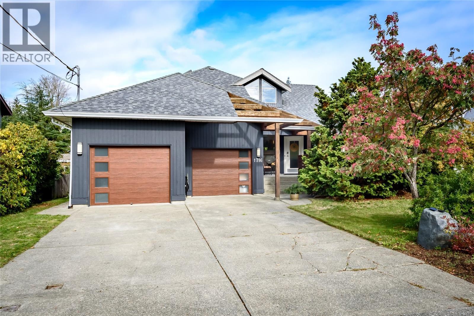 1716 Tofino Pl Property Photo 2