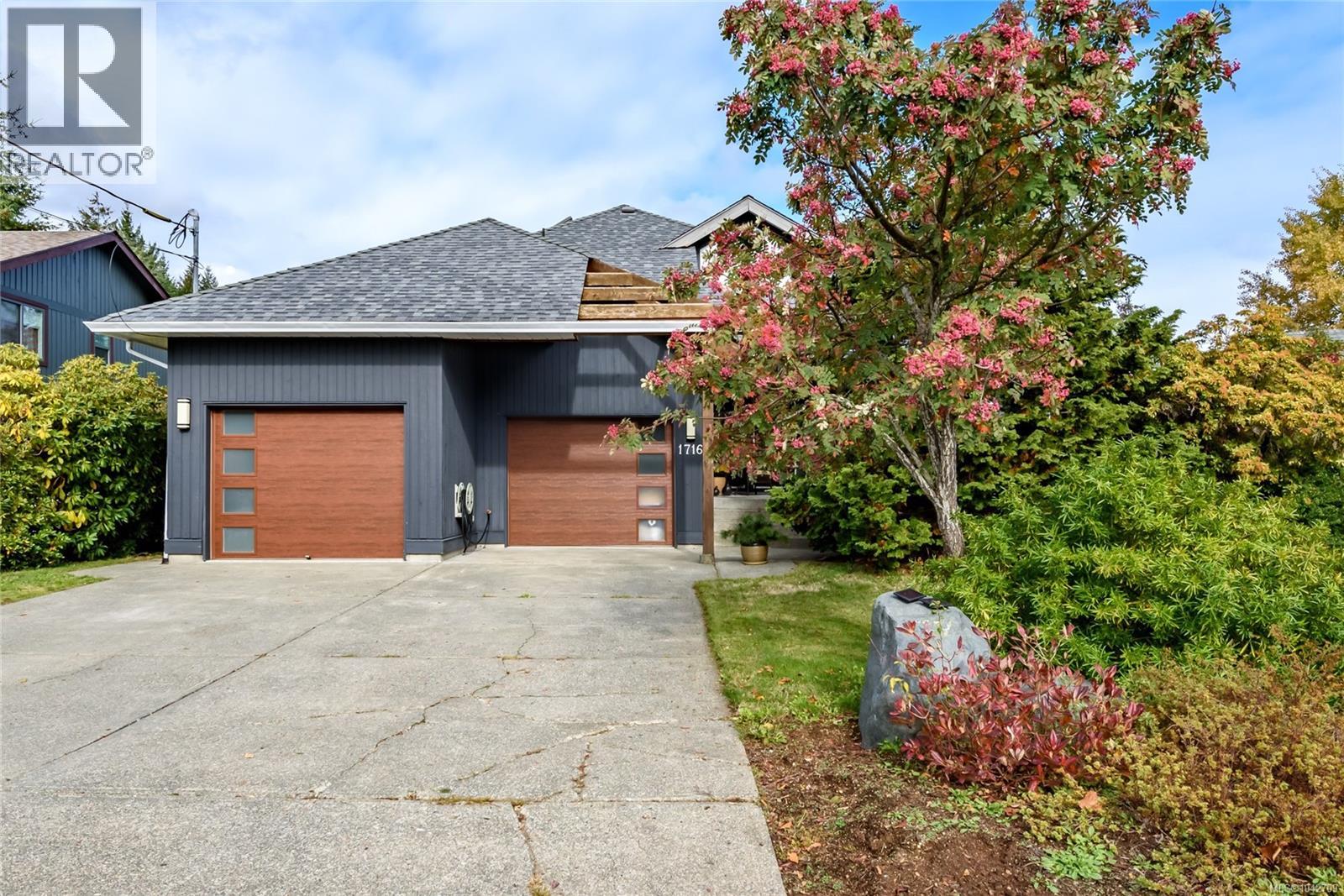 1716 Tofino Pl Property Photo 3