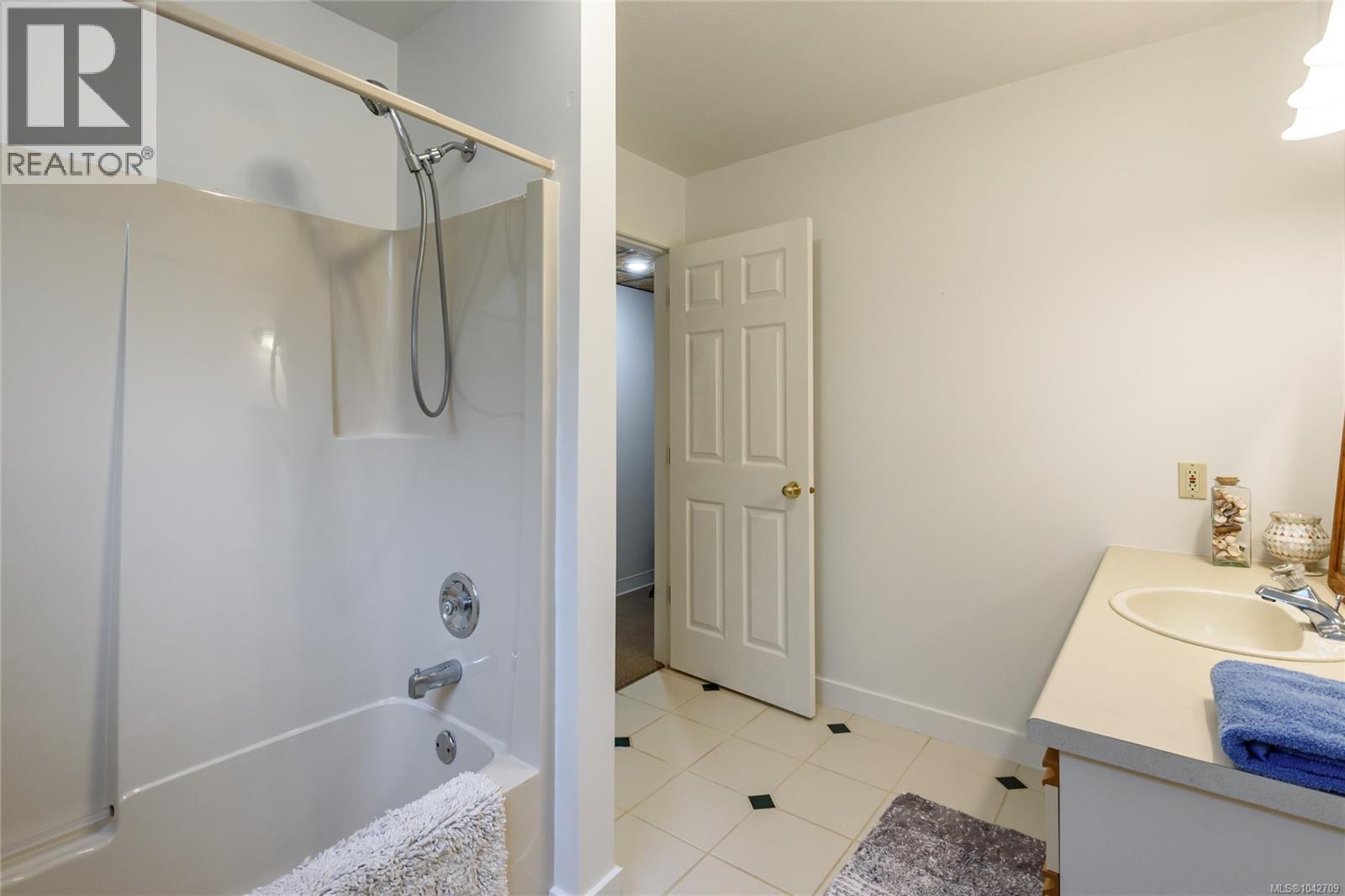 1716 Tofino Pl Property Photo 46