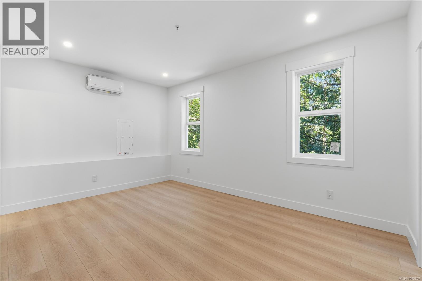 101 5311 Toms Trnabt Property Photo 18
