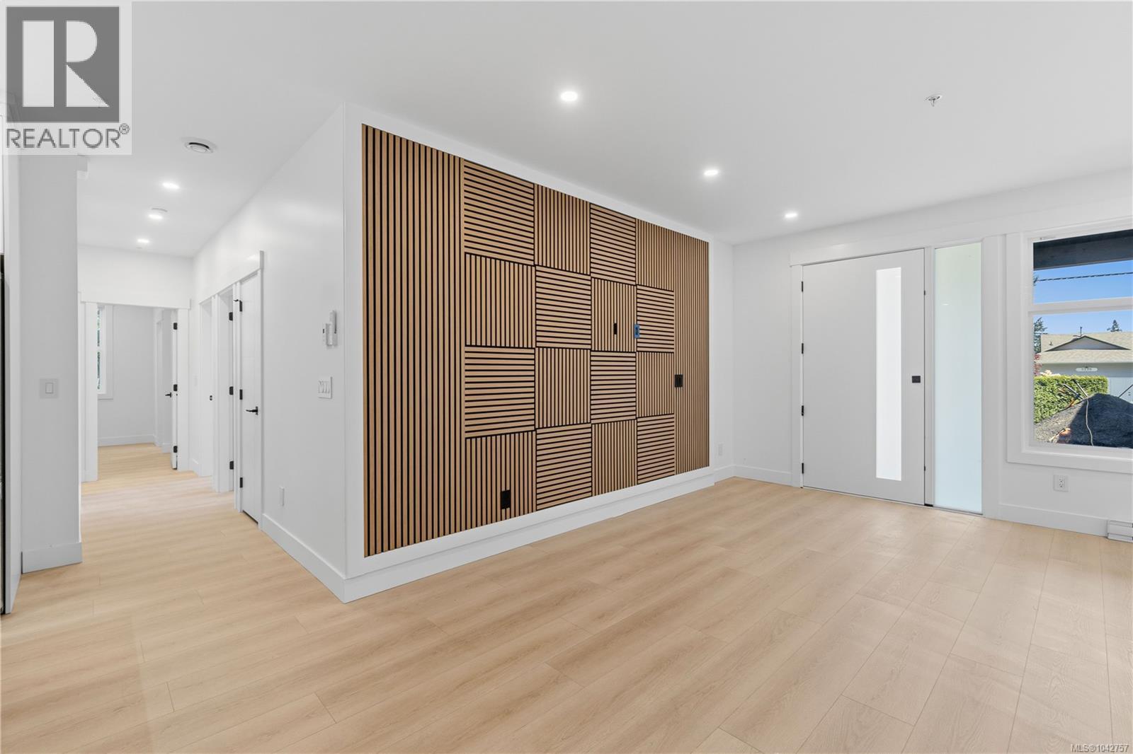 101 5311 Toms Trnabt Property Photo 24