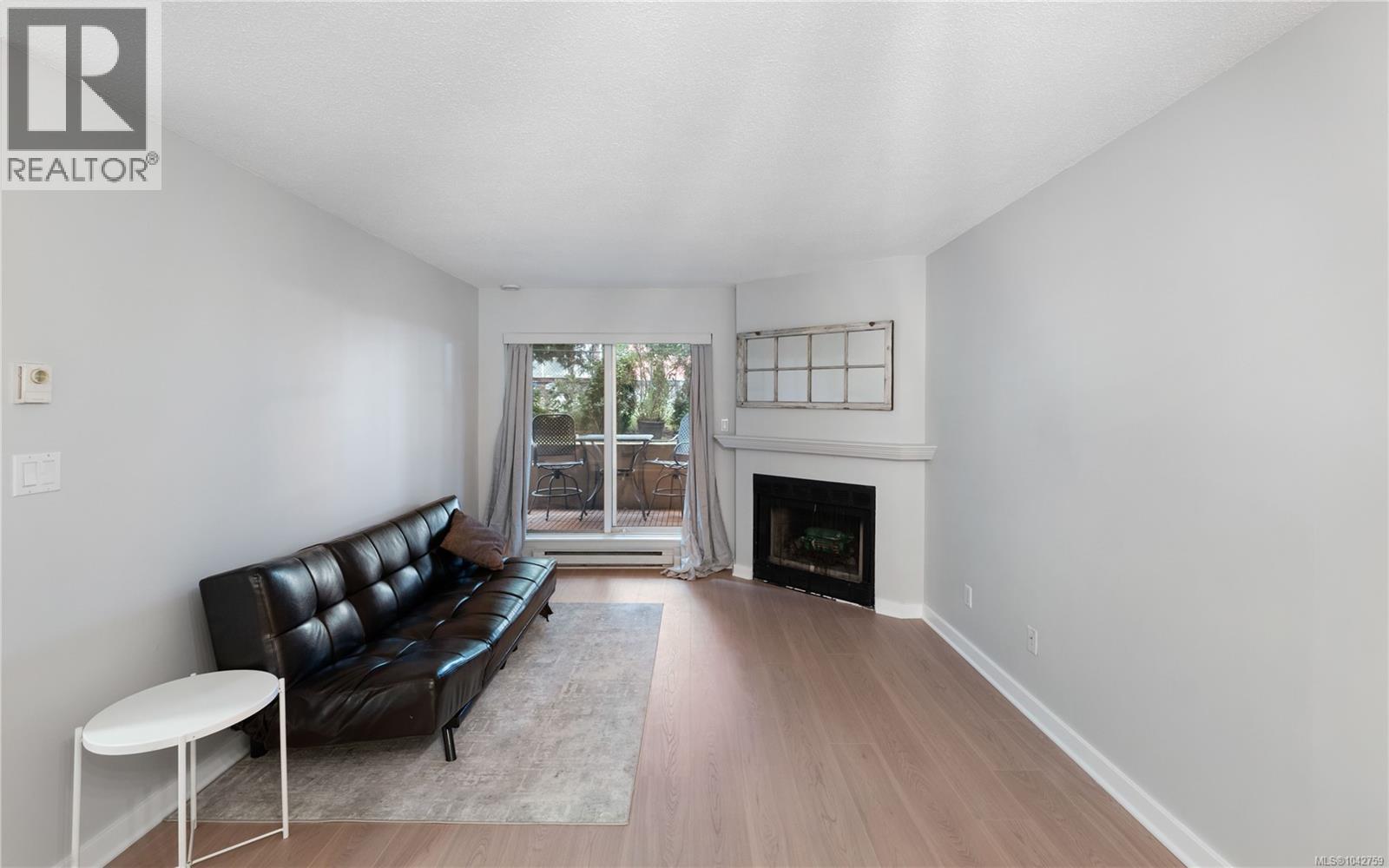 105 2520 Wark St Property Photo 2