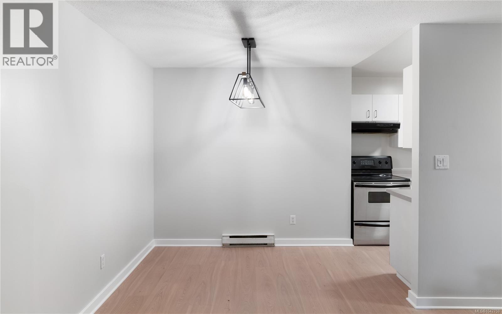 105 2520 Wark St Property Photo 8