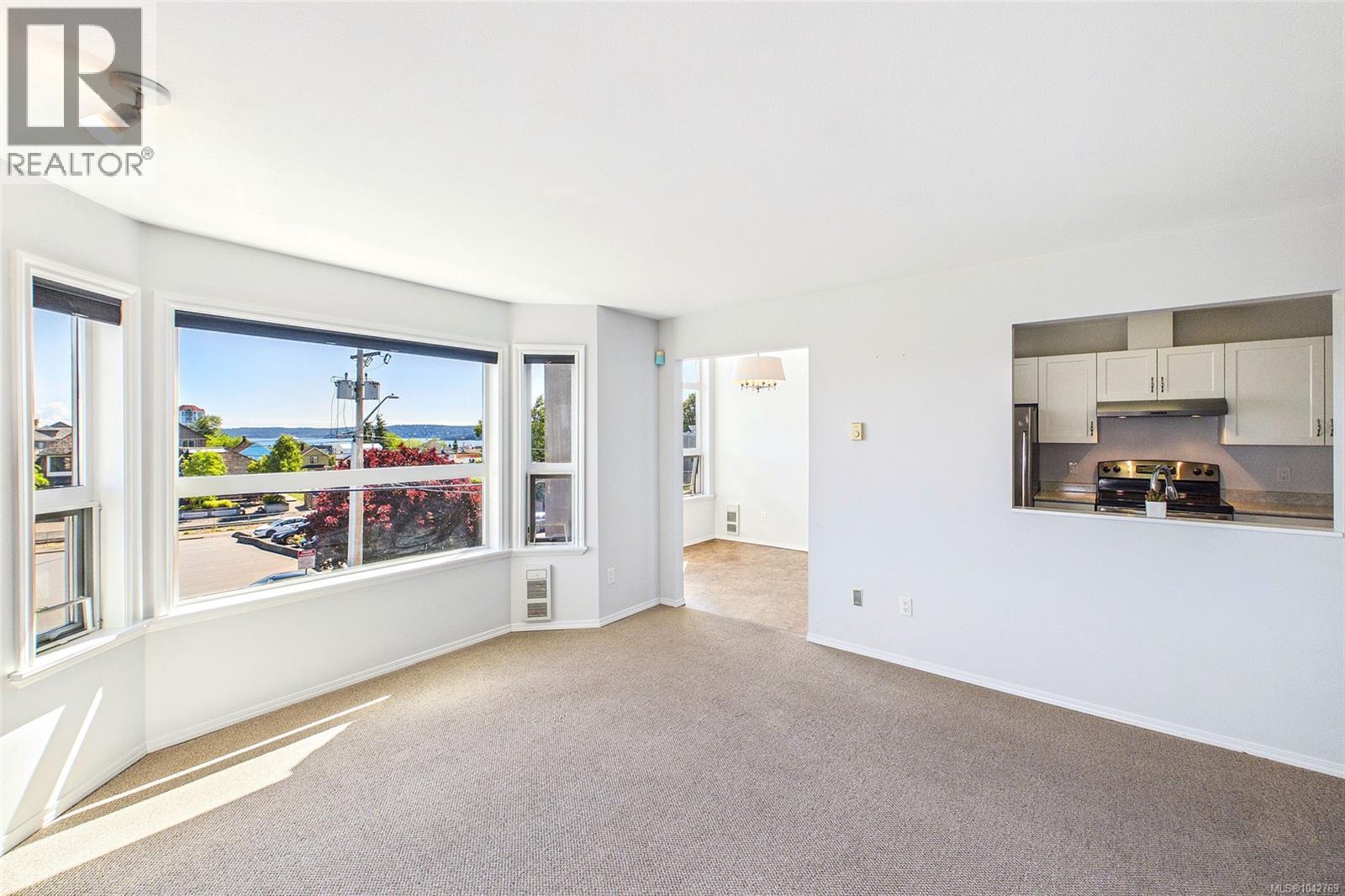 304 327 Prideaux St Property Photo 6