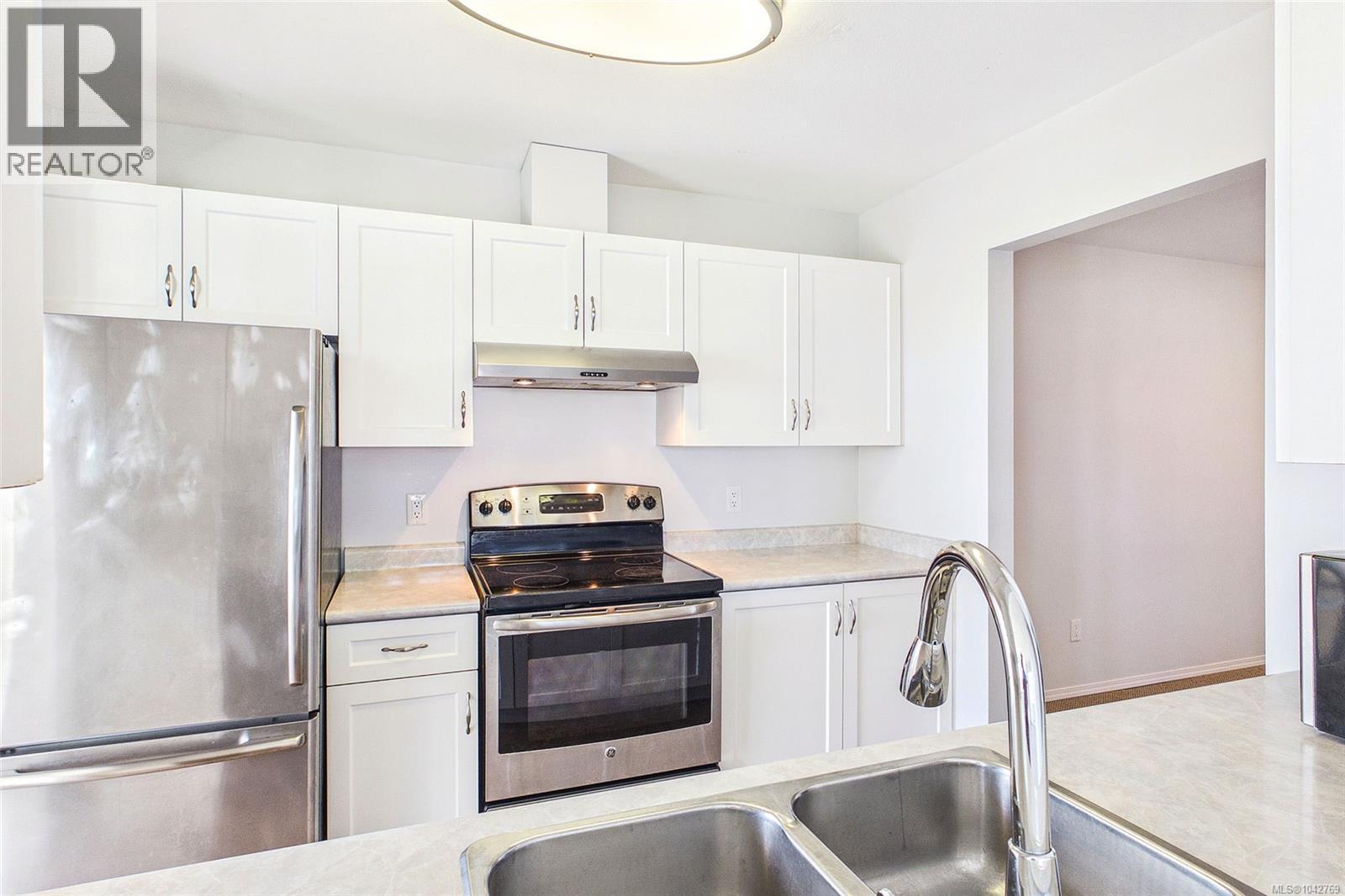 304 327 Prideaux St Property Photo 11