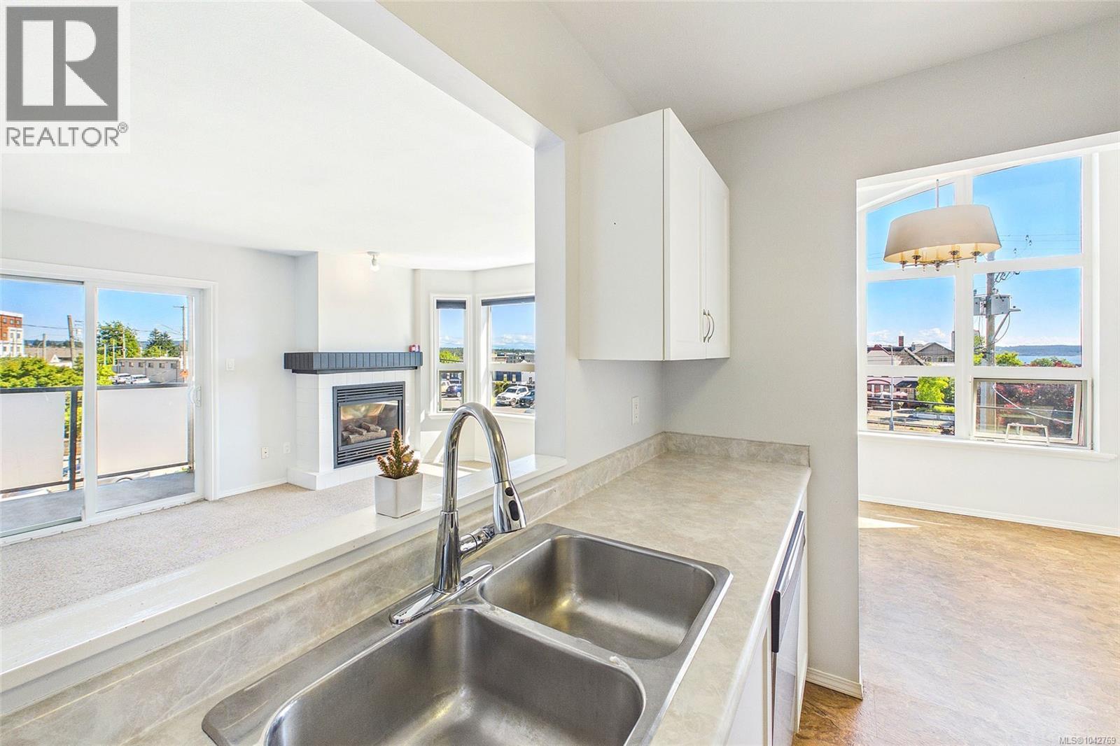 304 327 Prideaux St Property Photo 16