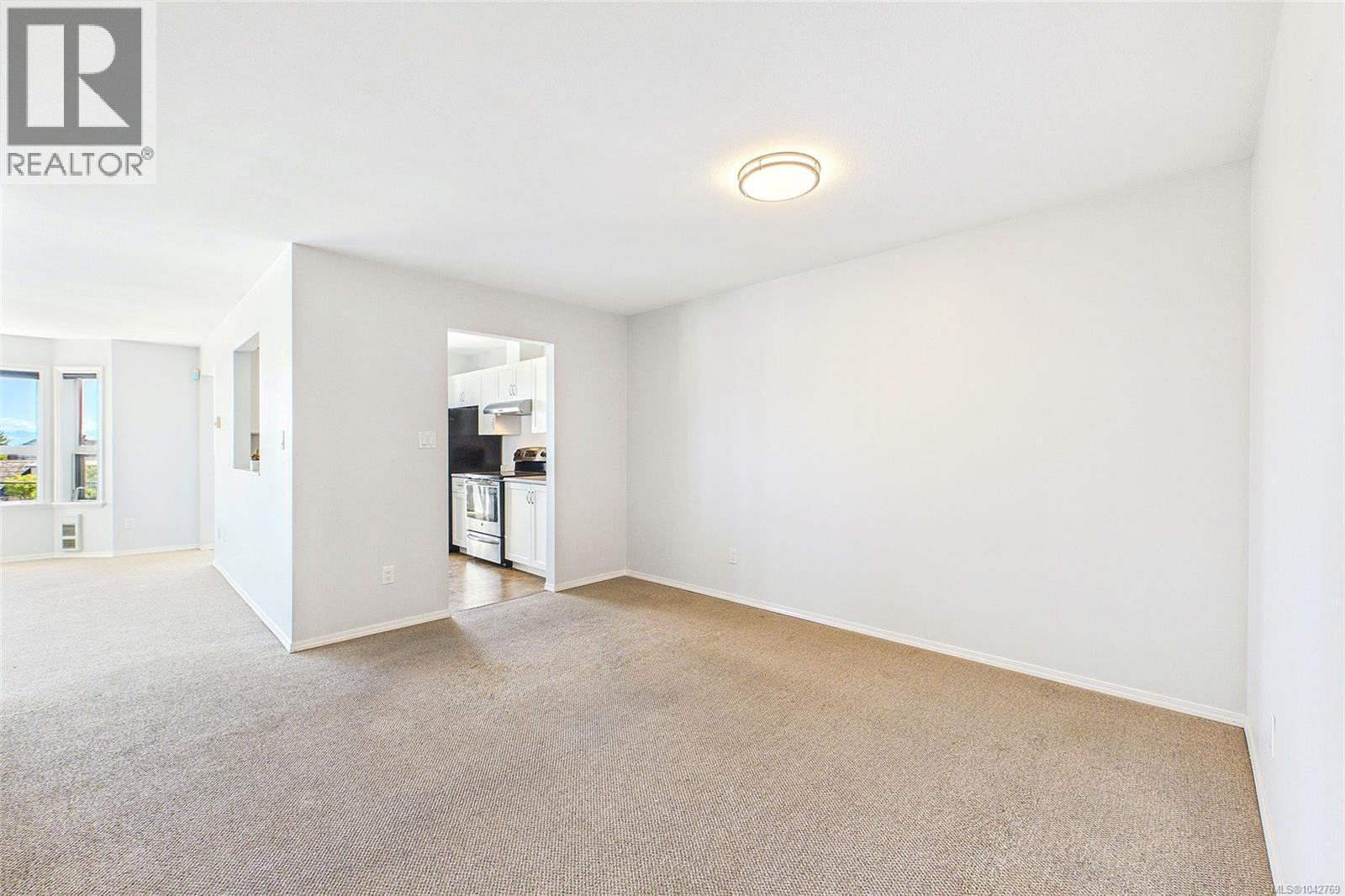 304 327 Prideaux St Property Photo 18