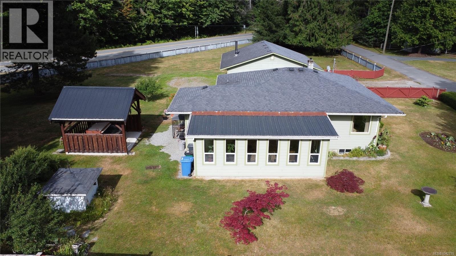 10289 Tamea Rd Property Photo 3