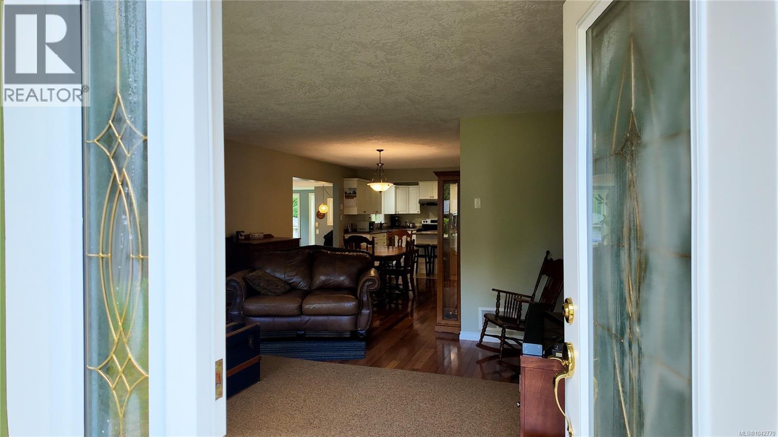 10289 Tamea Rd Property Photo 4