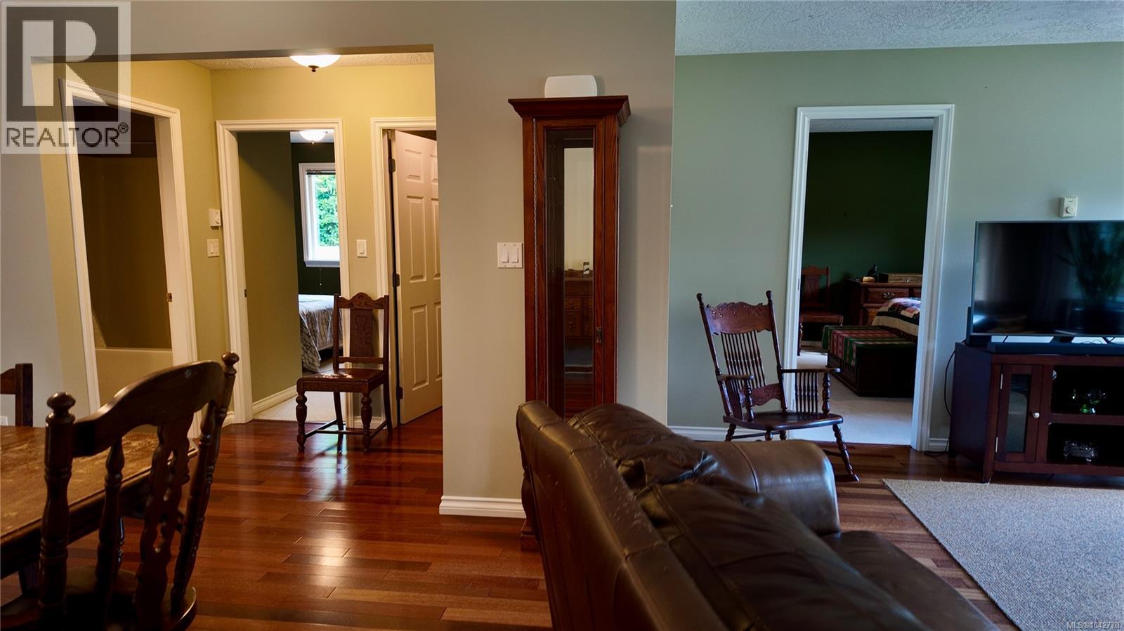 10289 Tamea Rd Property Photo 12
