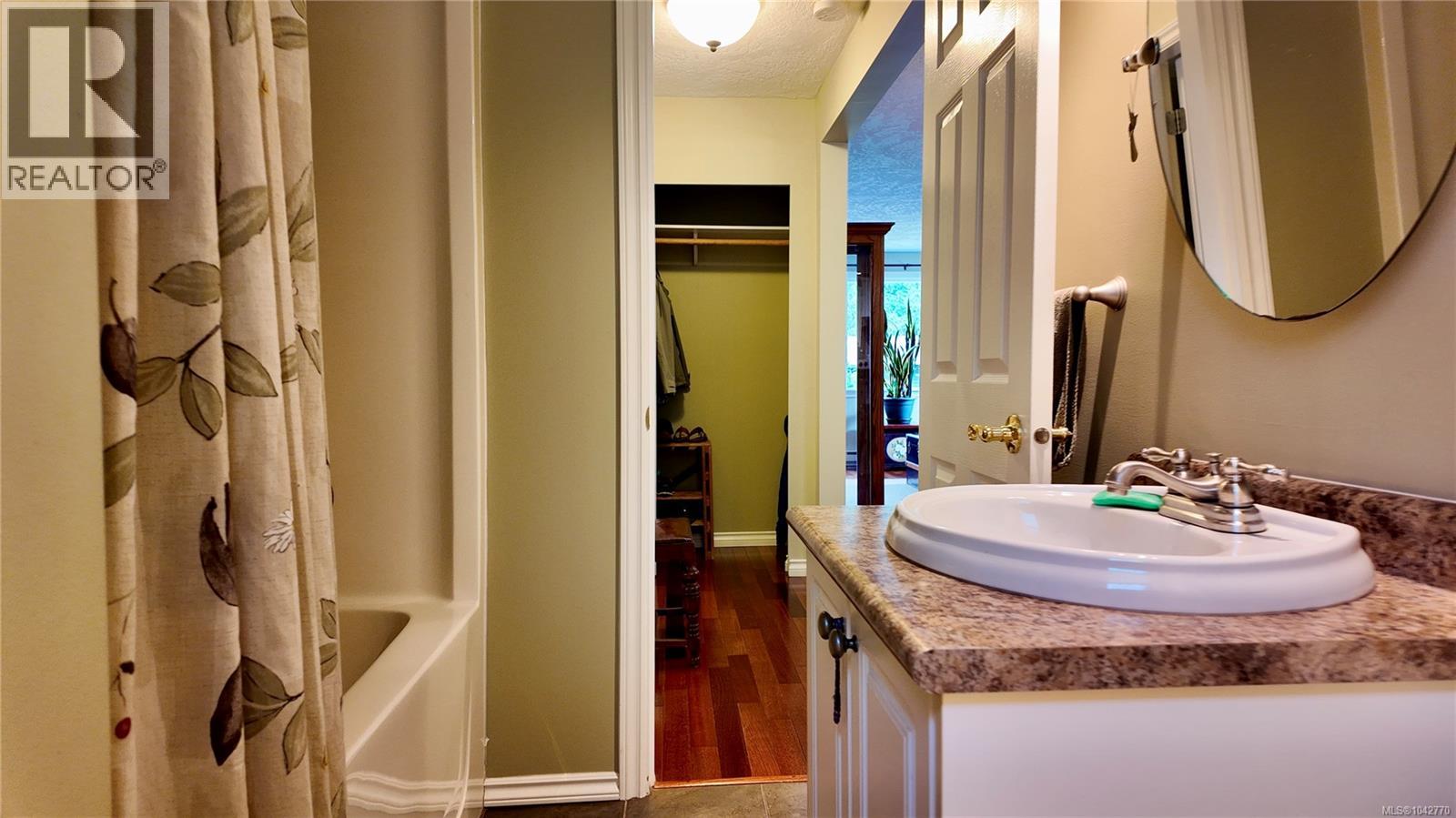 10289 Tamea Rd Property Photo 14