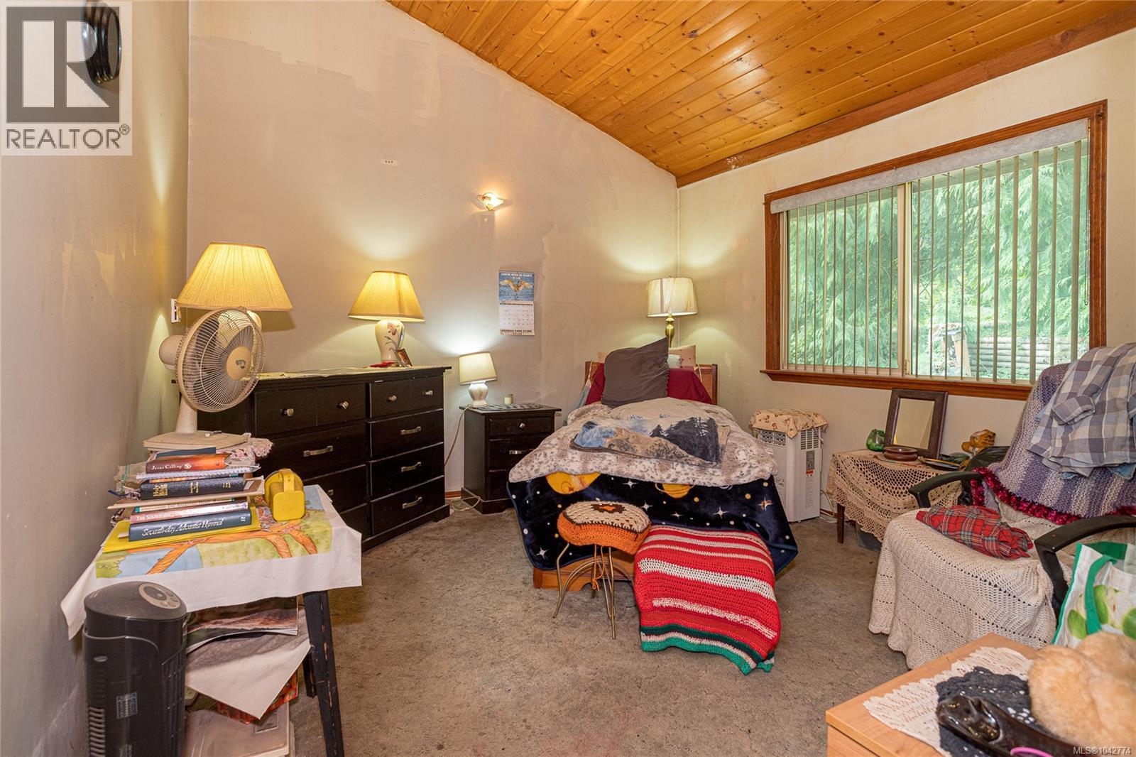 740 Spider Lake Rd Property Photo 13