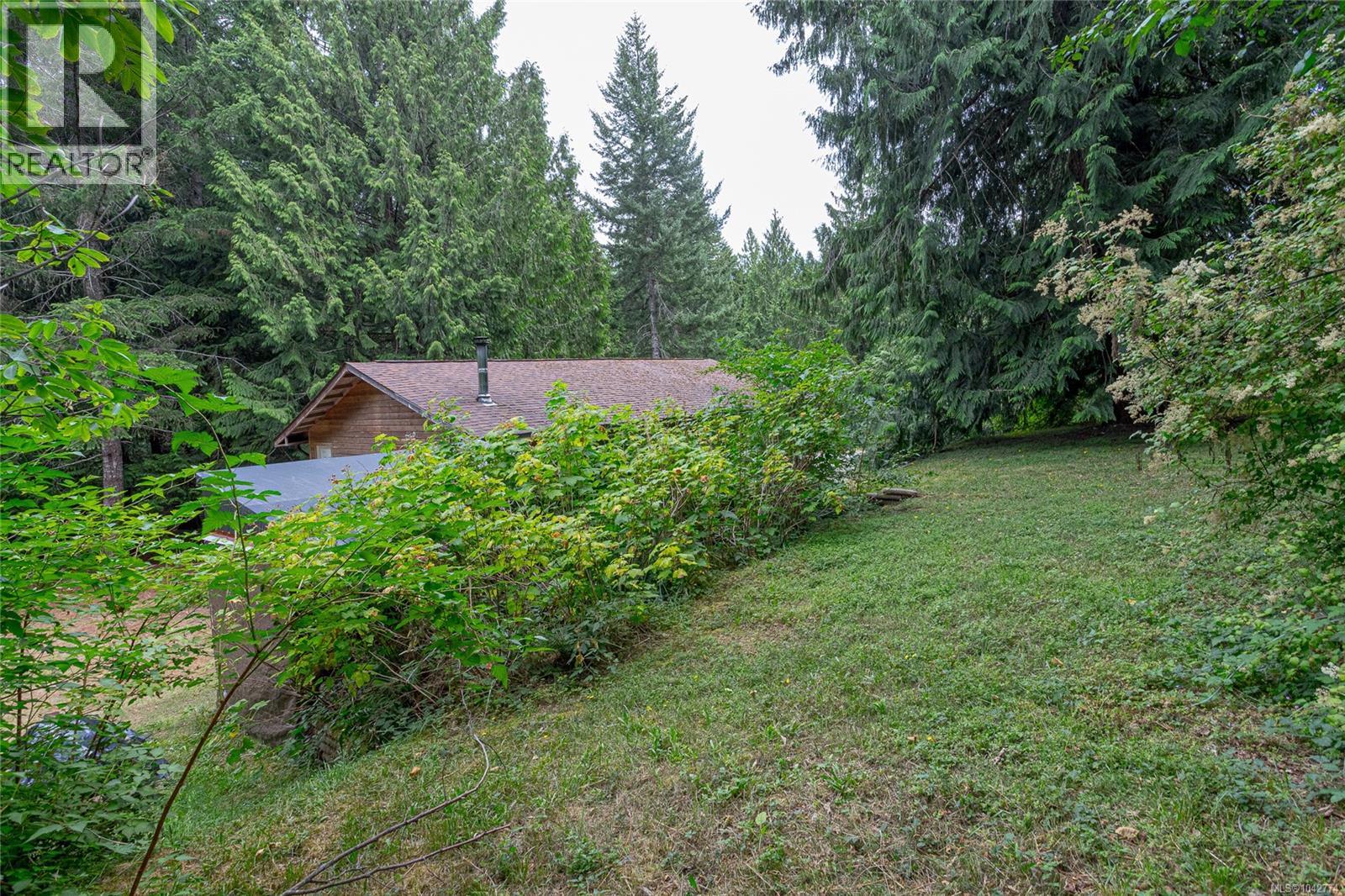 740 Spider Lake Rd Property Photo 14