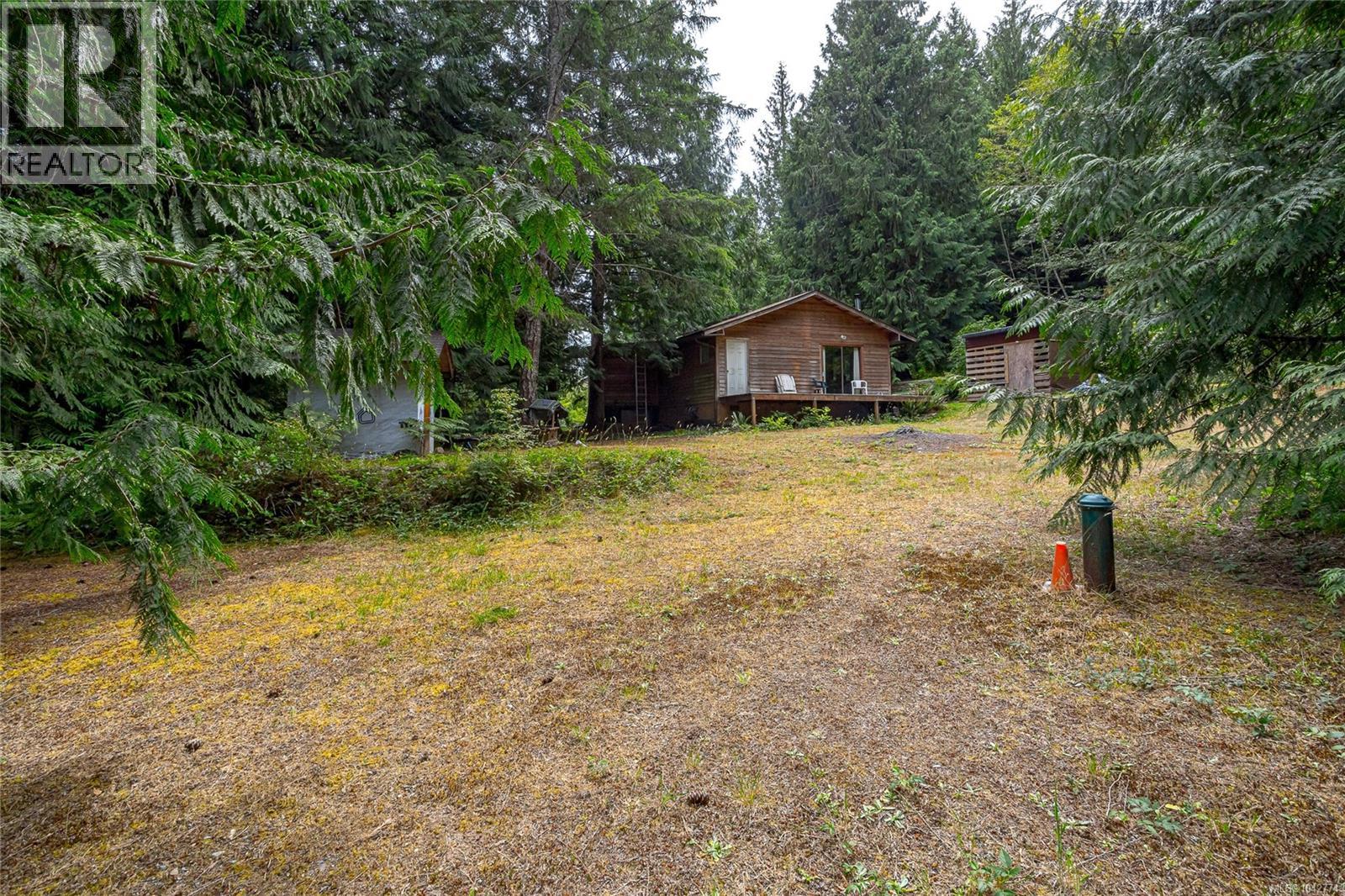 740 Spider Lake Rd Property Photo 16