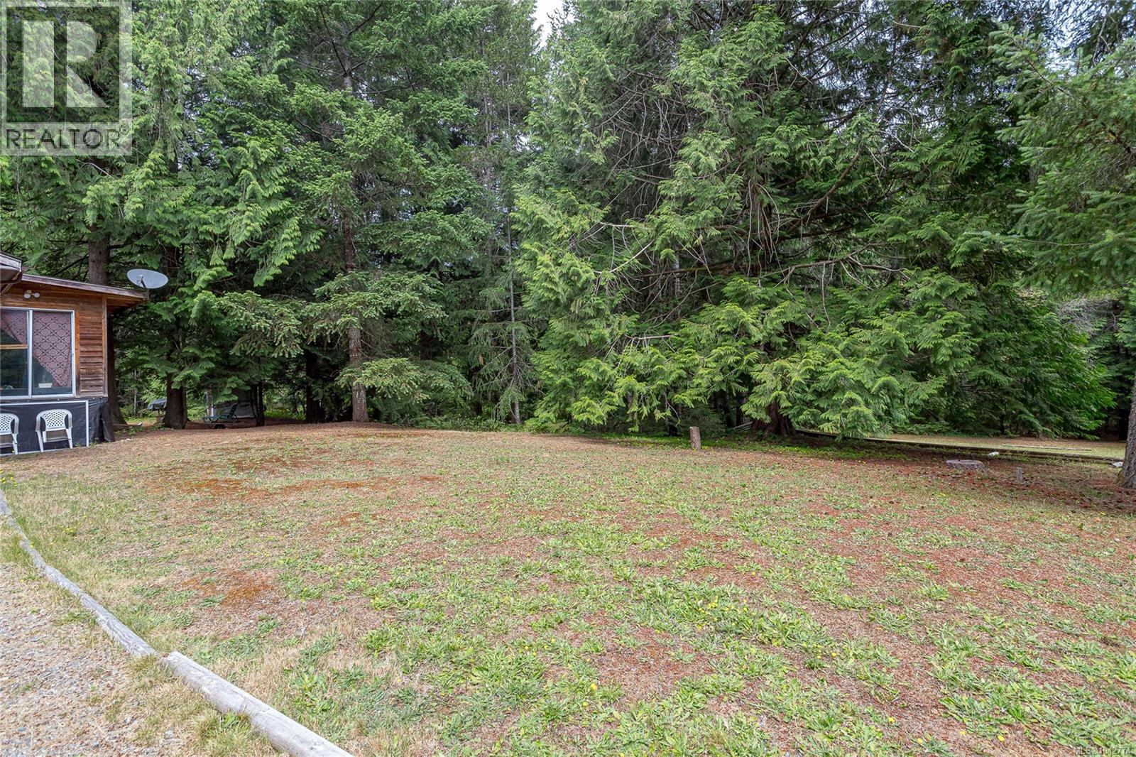 740 Spider Lake Rd Property Photo 17