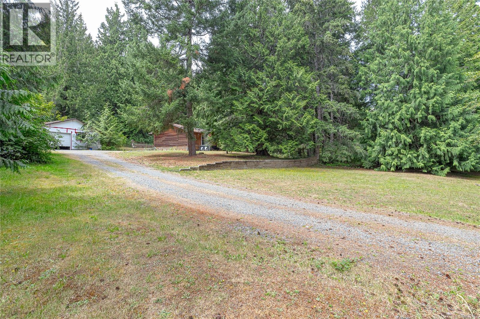 740 Spider Lake Rd Property Photo 20