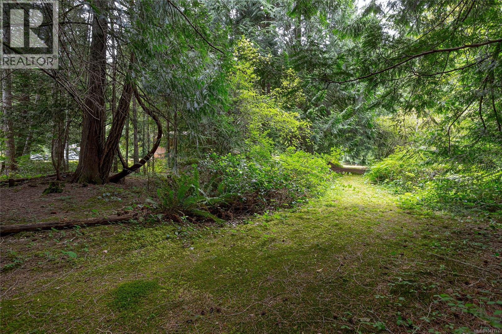740 Spider Lake Rd Property Photo 21