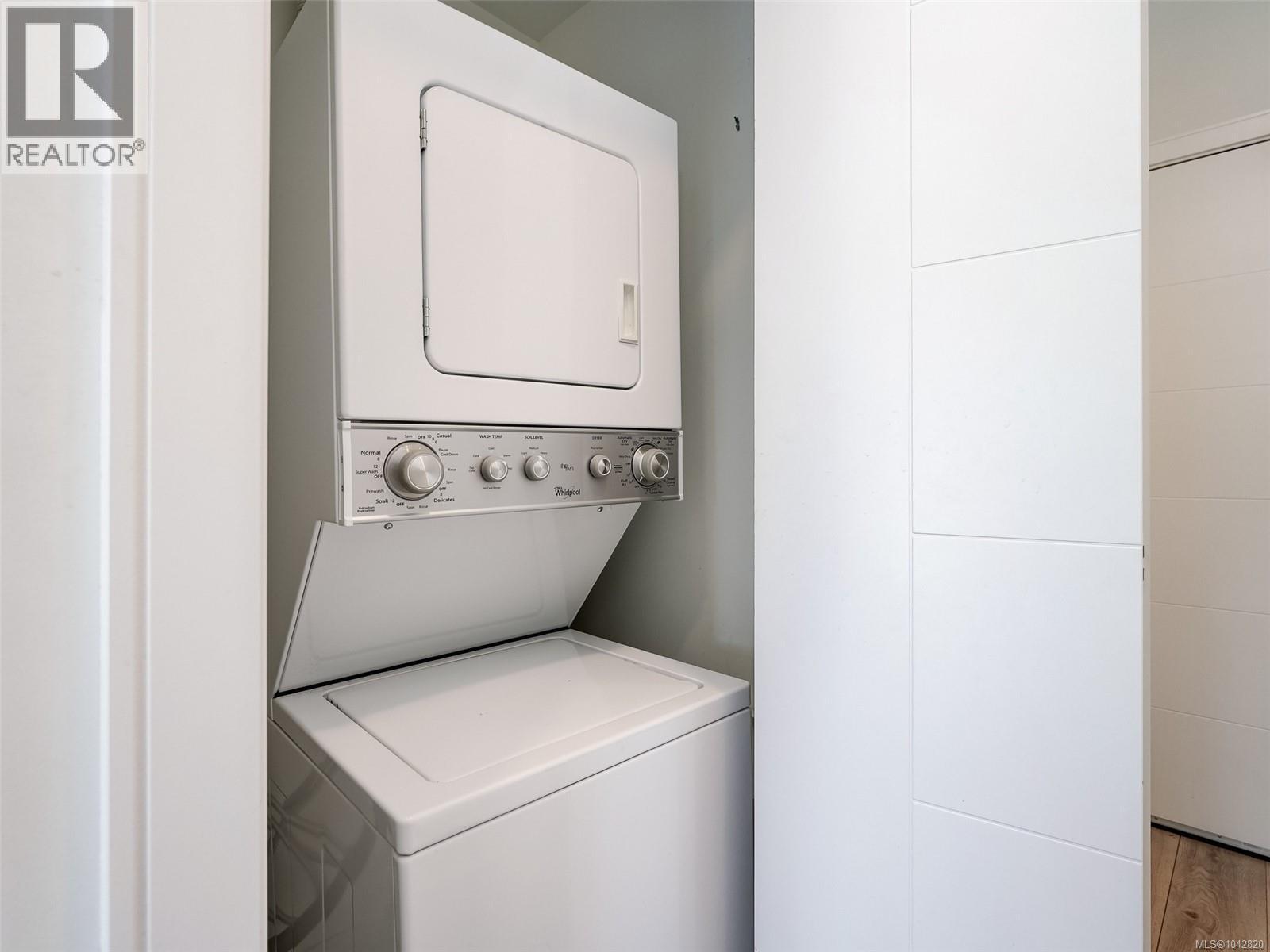 407 1311 Lakepoint Way Property Photo 16