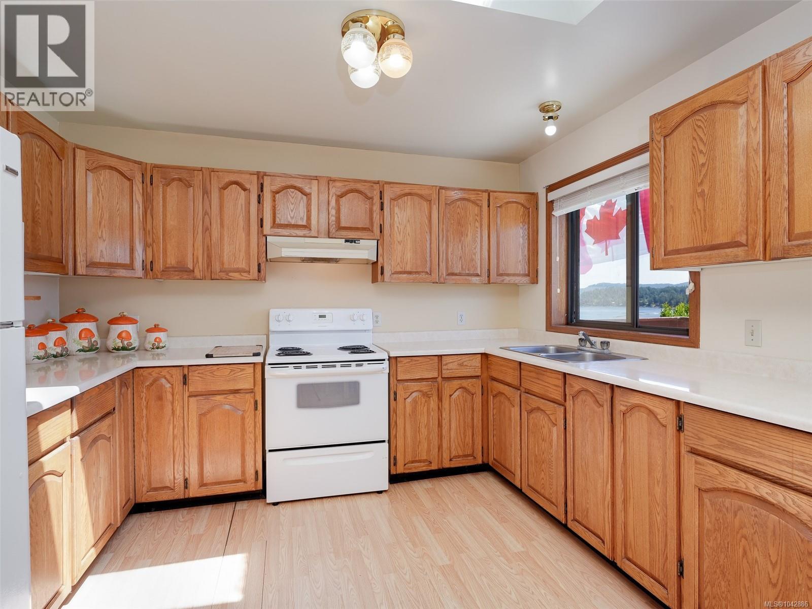 2022 Charters Rd Property Photo 9