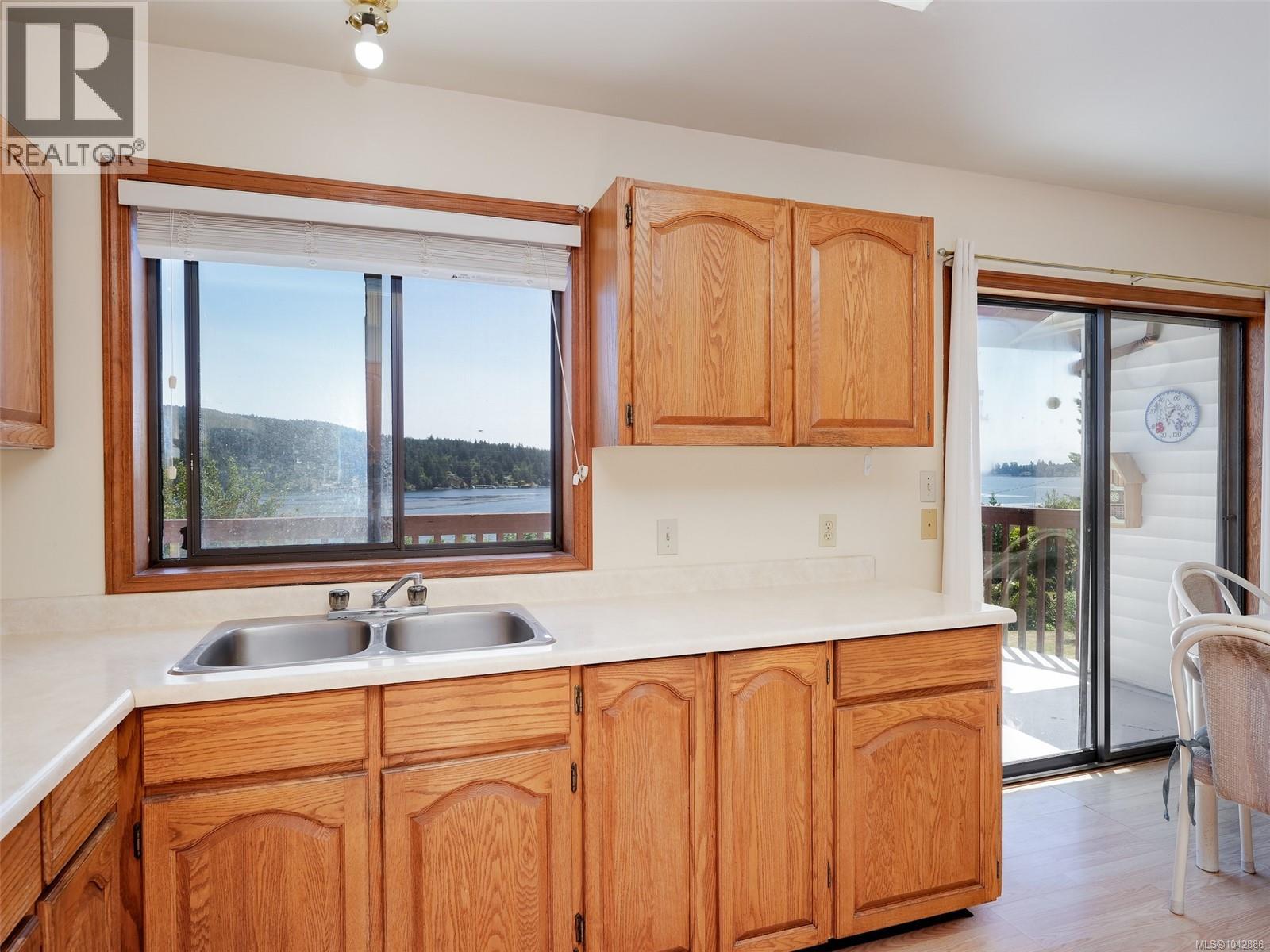 2022 Charters Rd Property Photo 11