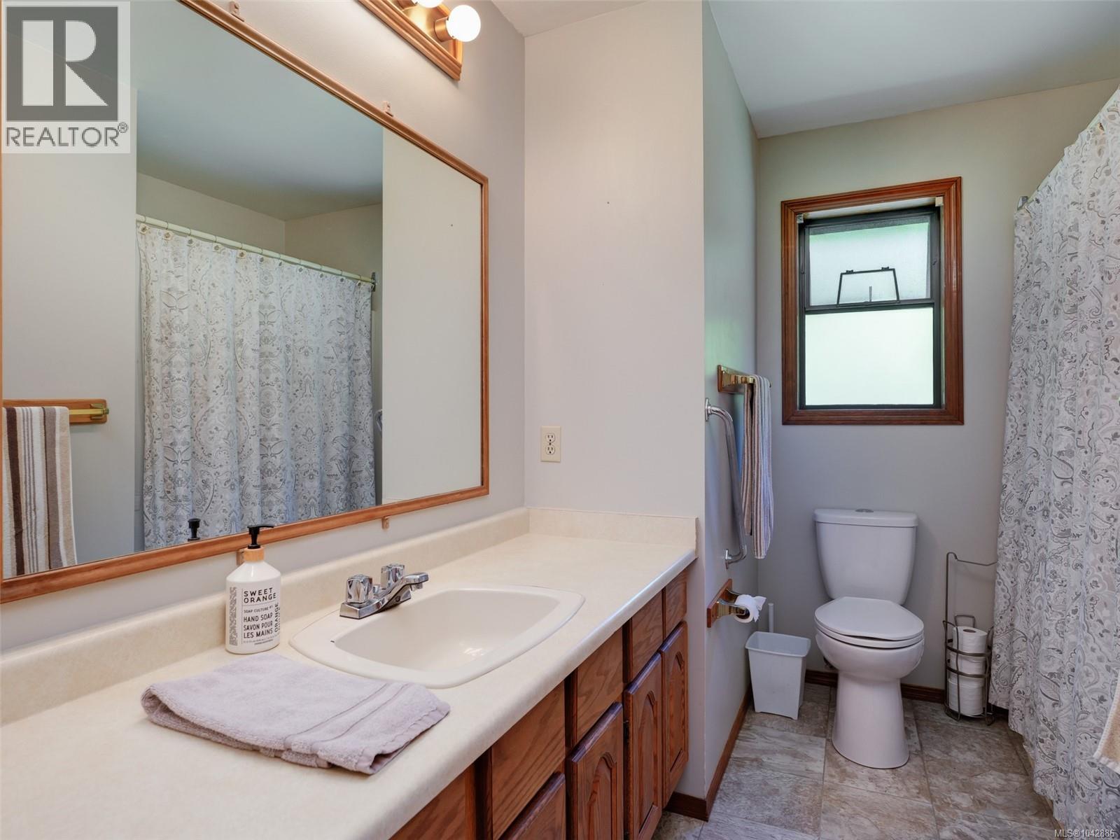 2022 Charters Rd Property Photo 17