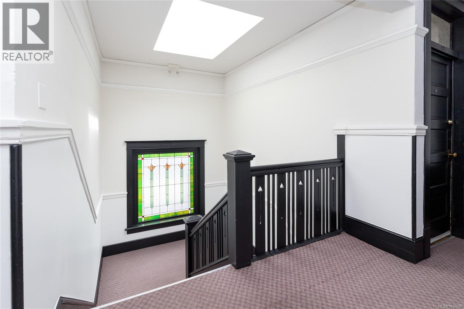1106 Balmoral Rd Property Photo 4