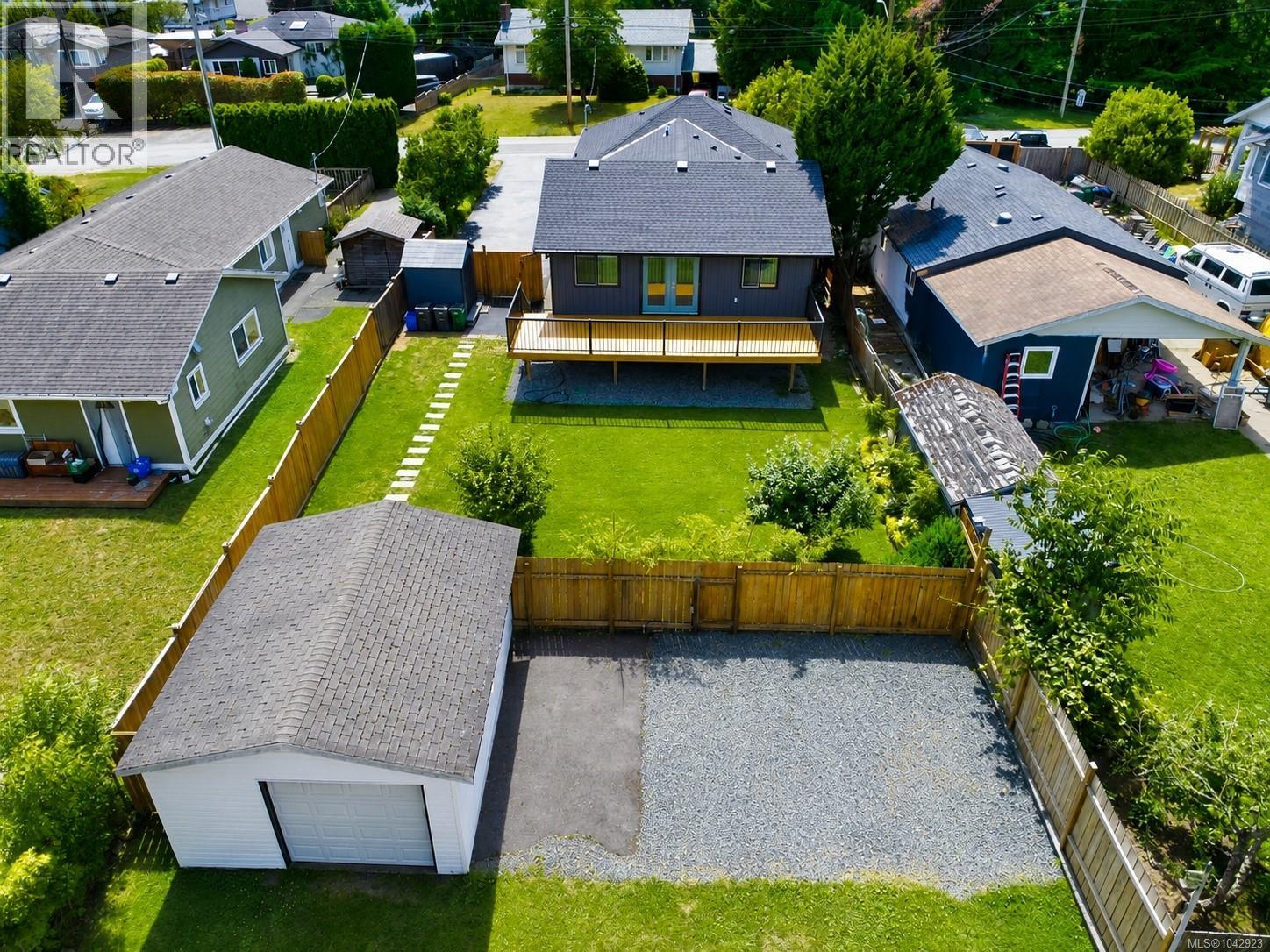 1246 Roy Rd Property Photo 1