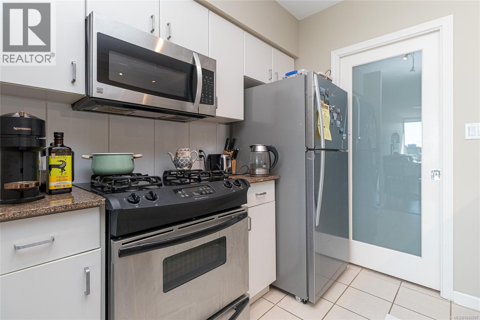 810 160 Wilson St Property Photo 14
