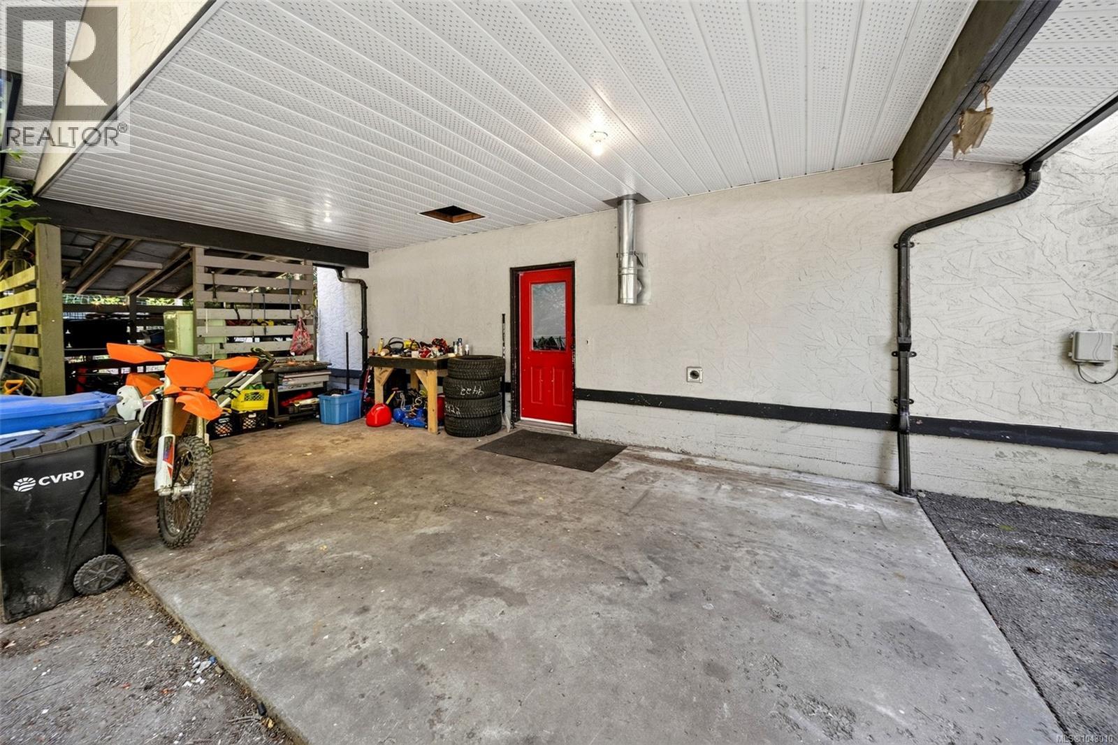 2400 Ravenhill Rd Property Photo 27