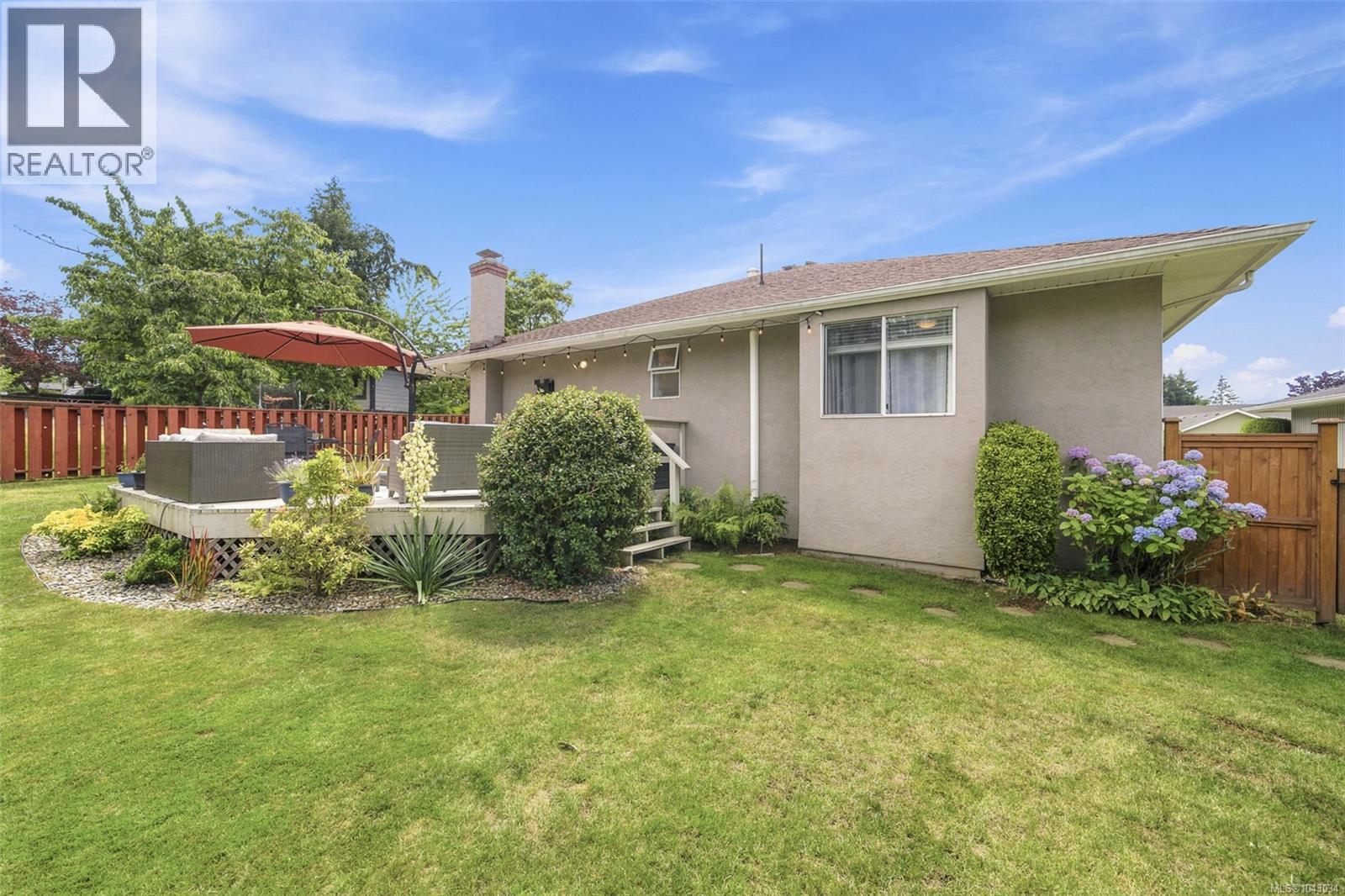 8 6766 Central Saanich Rd Property Photo 22
